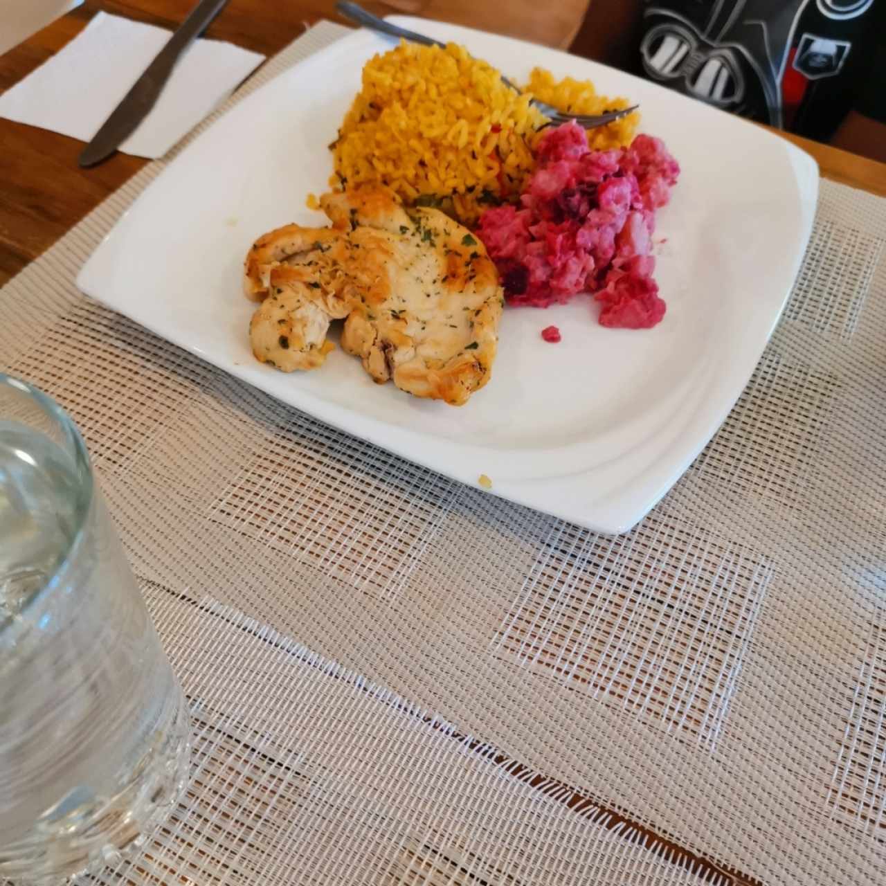 pollo a la plancha del menú ejecutivo