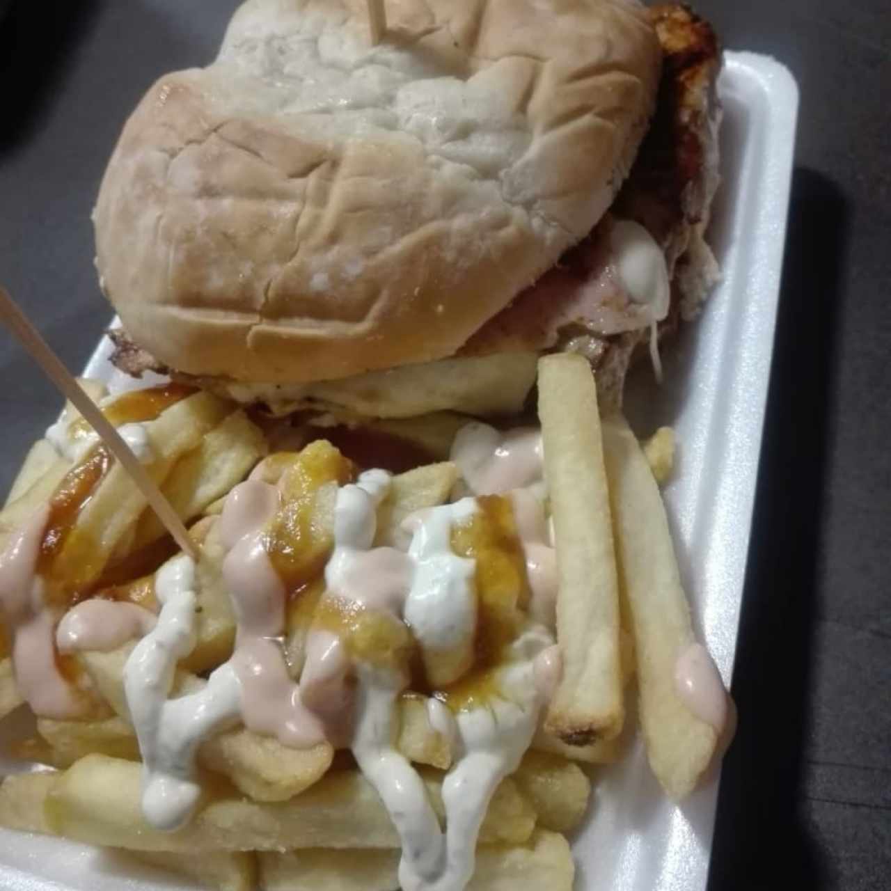 SÚPER BURGER