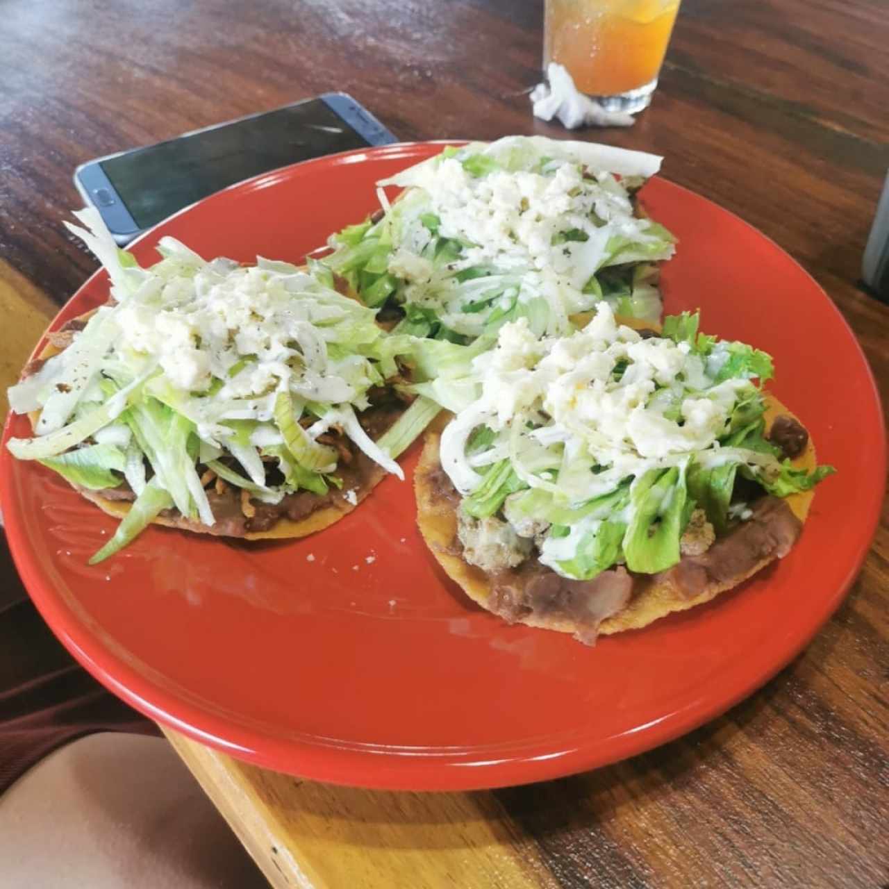 Tostadas de Cerdo y Res