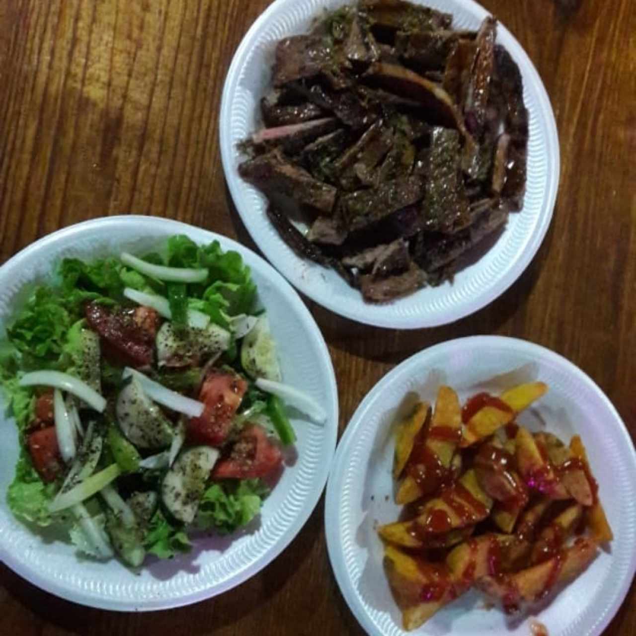 filete papas y ensalada 