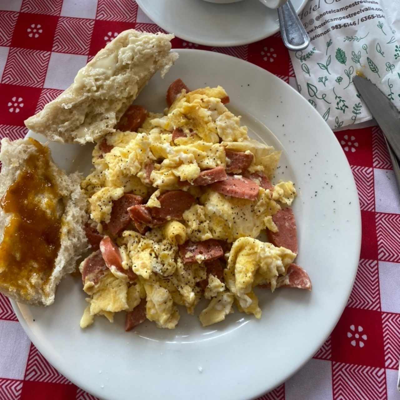 Huevos revueltos con chorizo