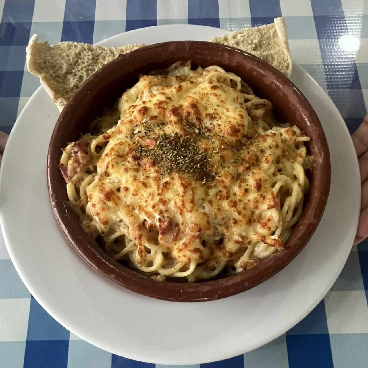 Pasta de tocino y pollo