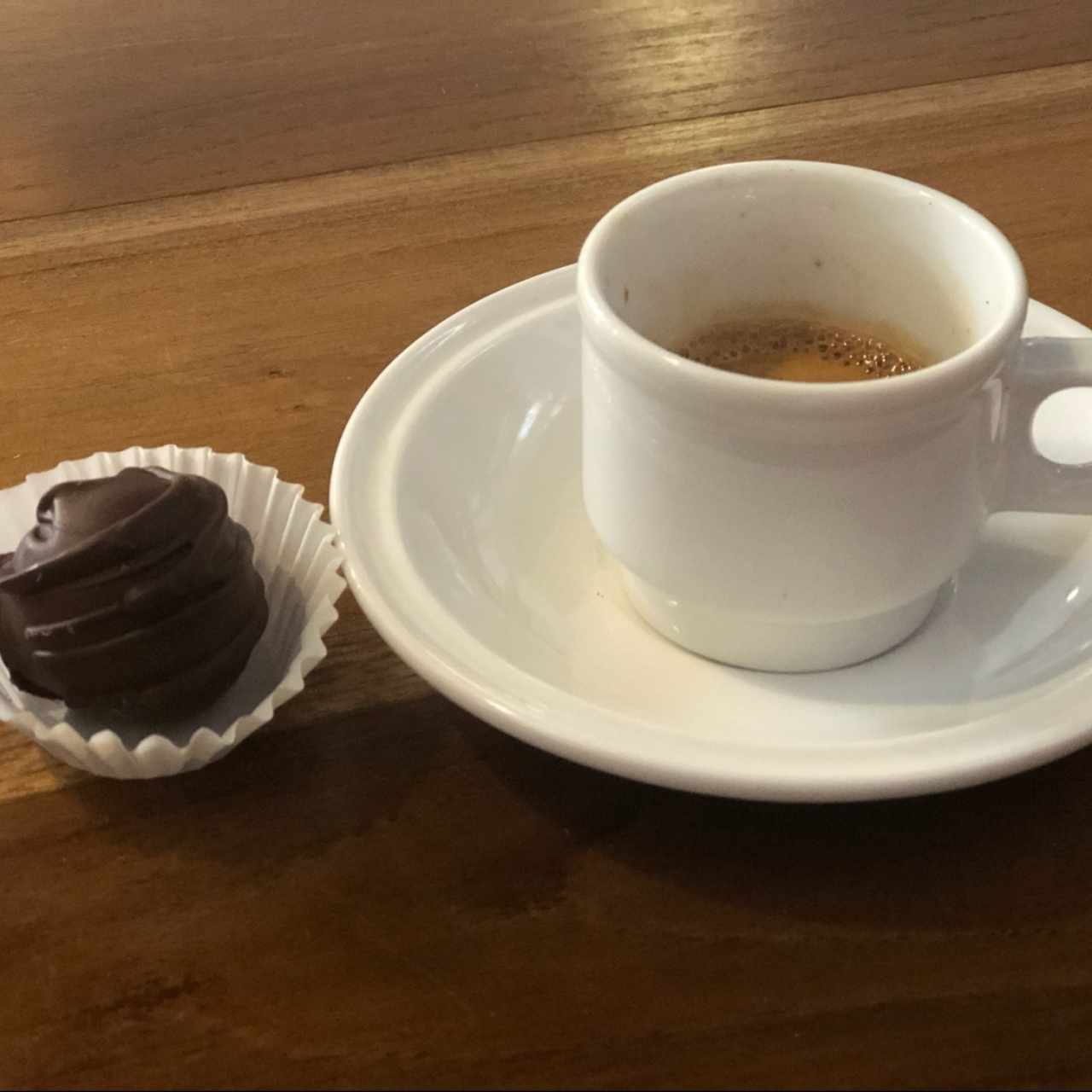 Expresso con Trufa de Chocolate amargo