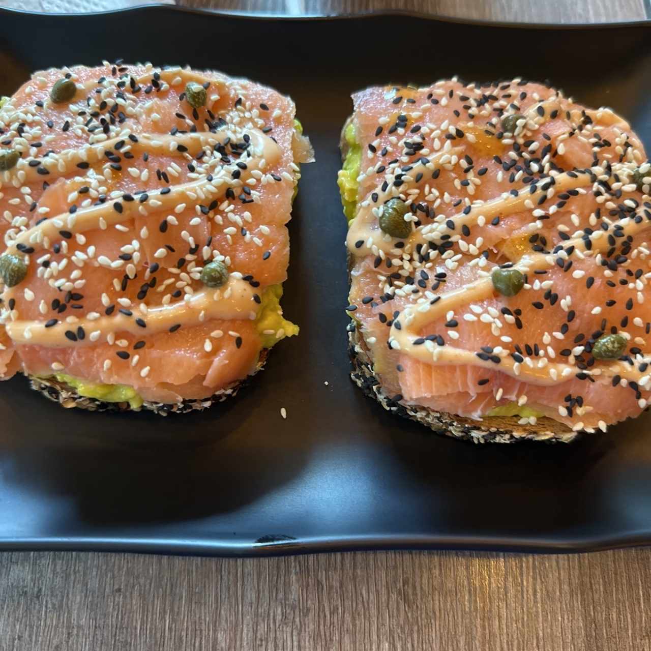 Fancy Tostadas con salmón 