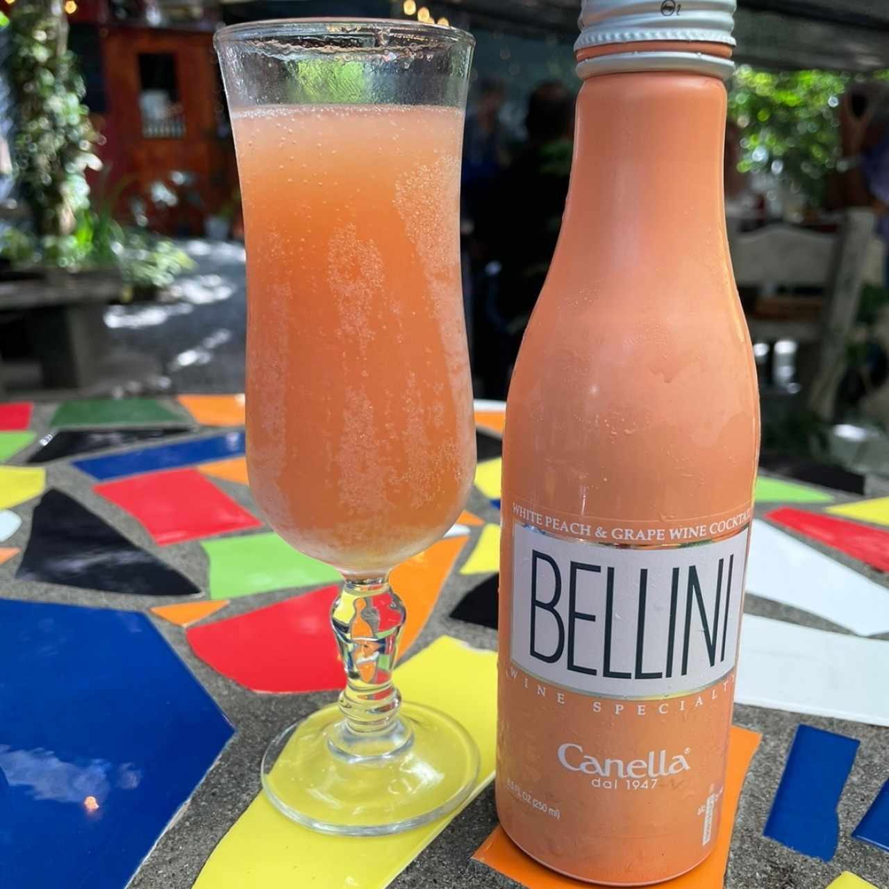 Coctel Bellini de melocotón.