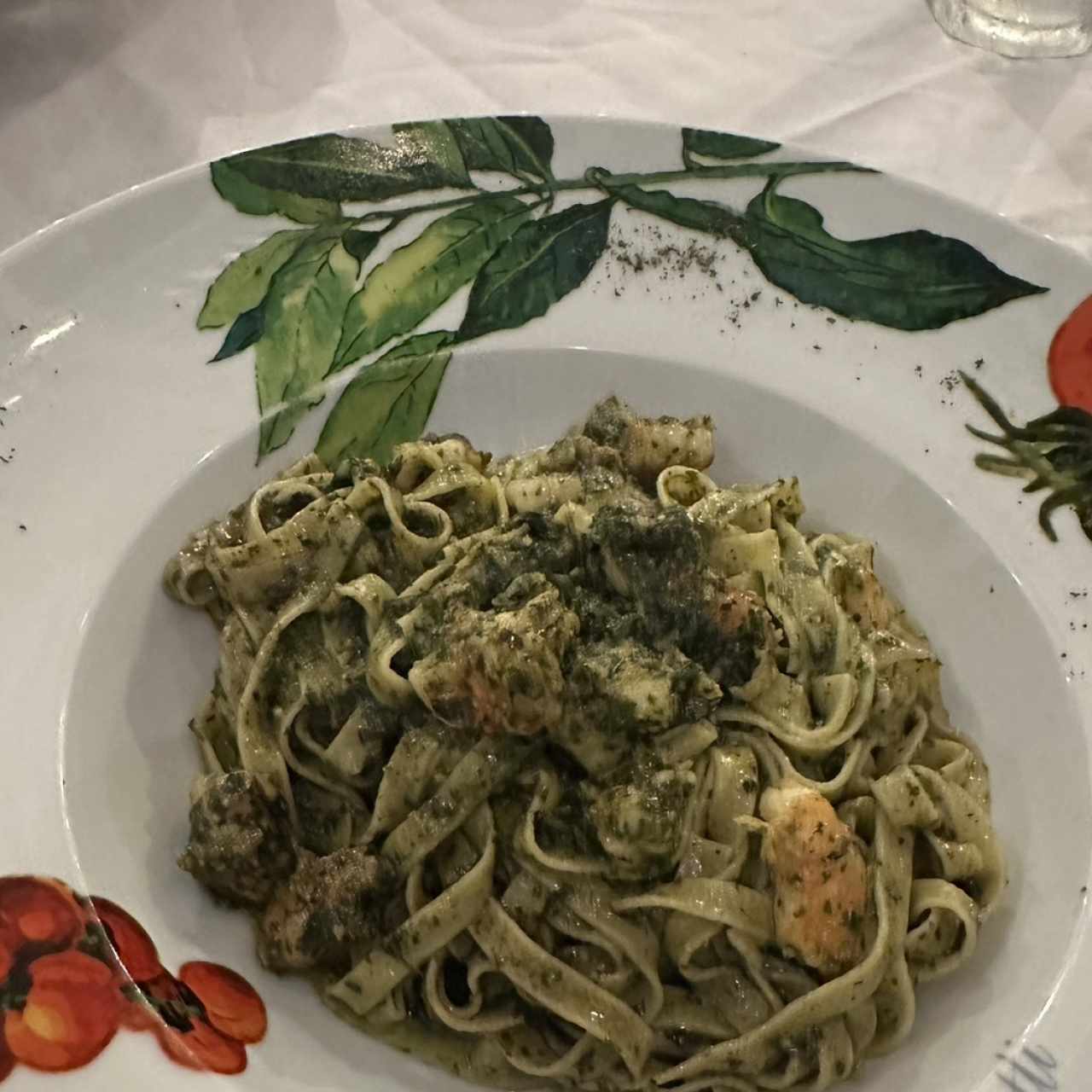 FETTUCCINE AL PESTO CON CAMARONES