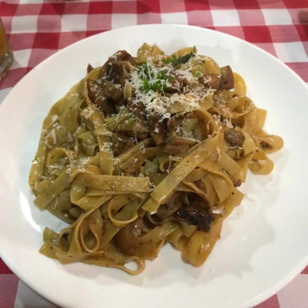 fetuccini con hongos porcini