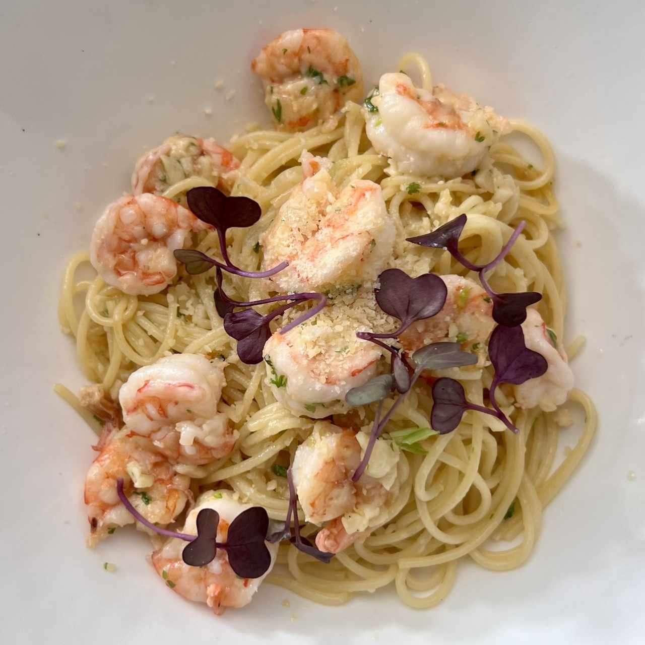 Pasta con Camarones al Oleo