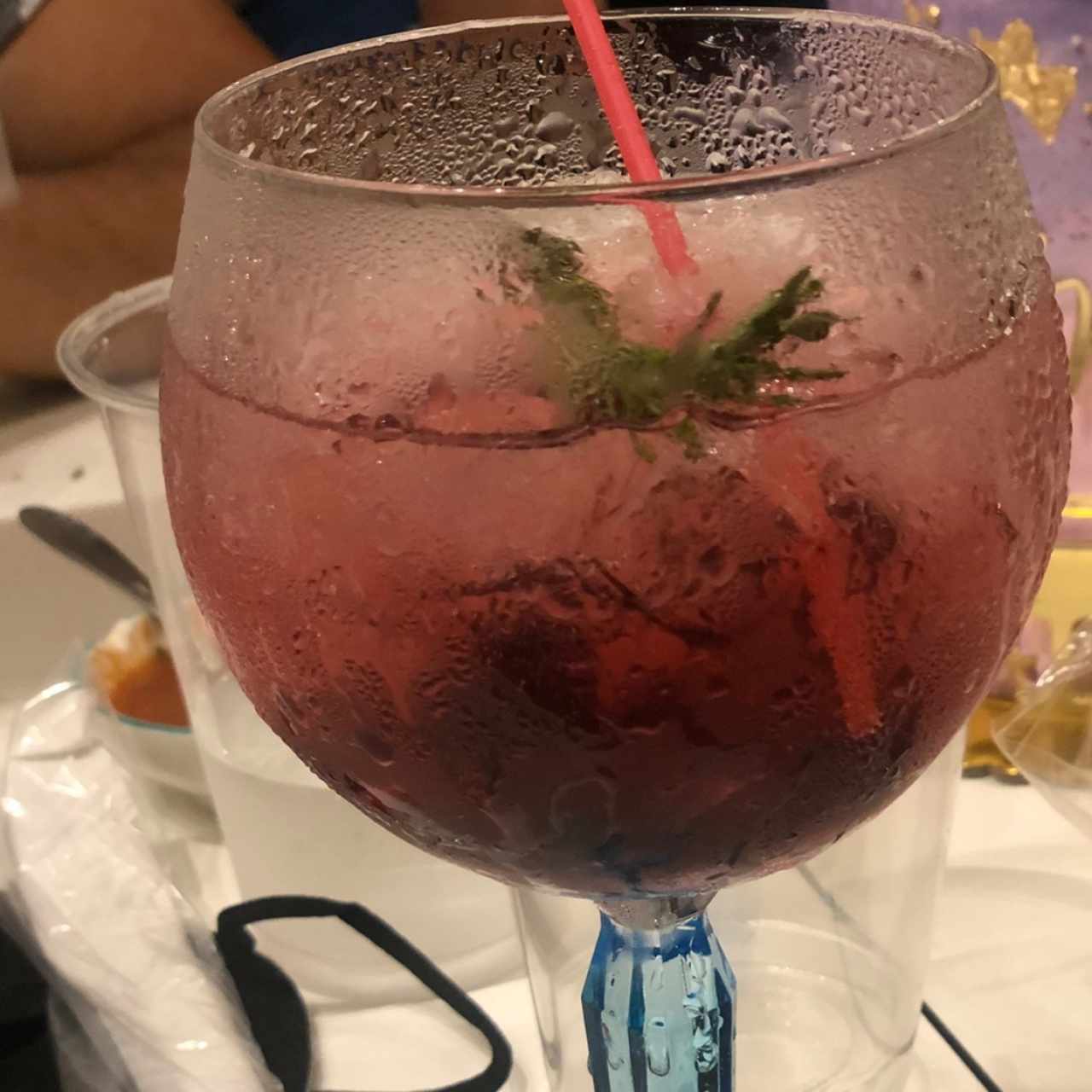 Gin Tonic de frutos rojos