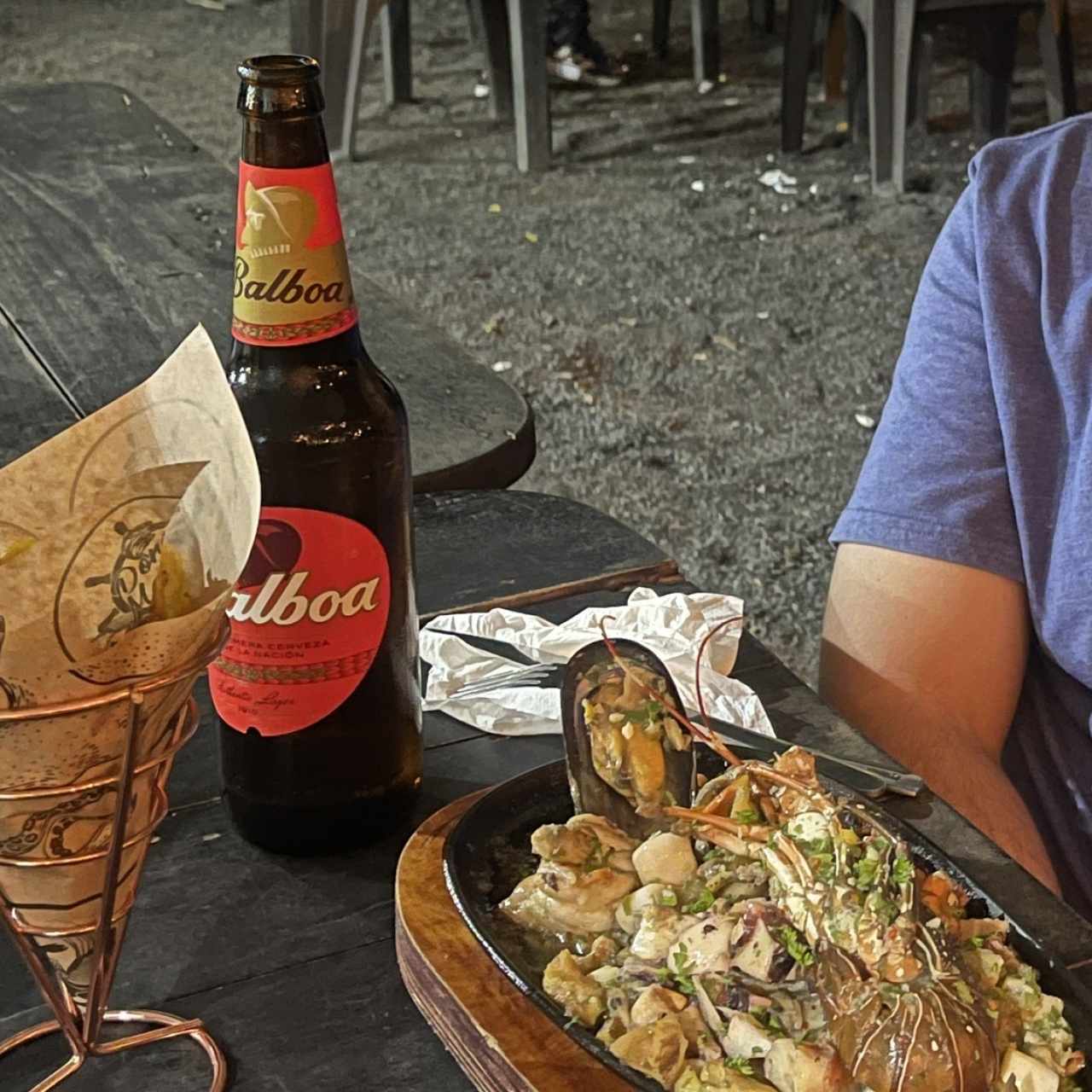 Dorado bañado en mariscos