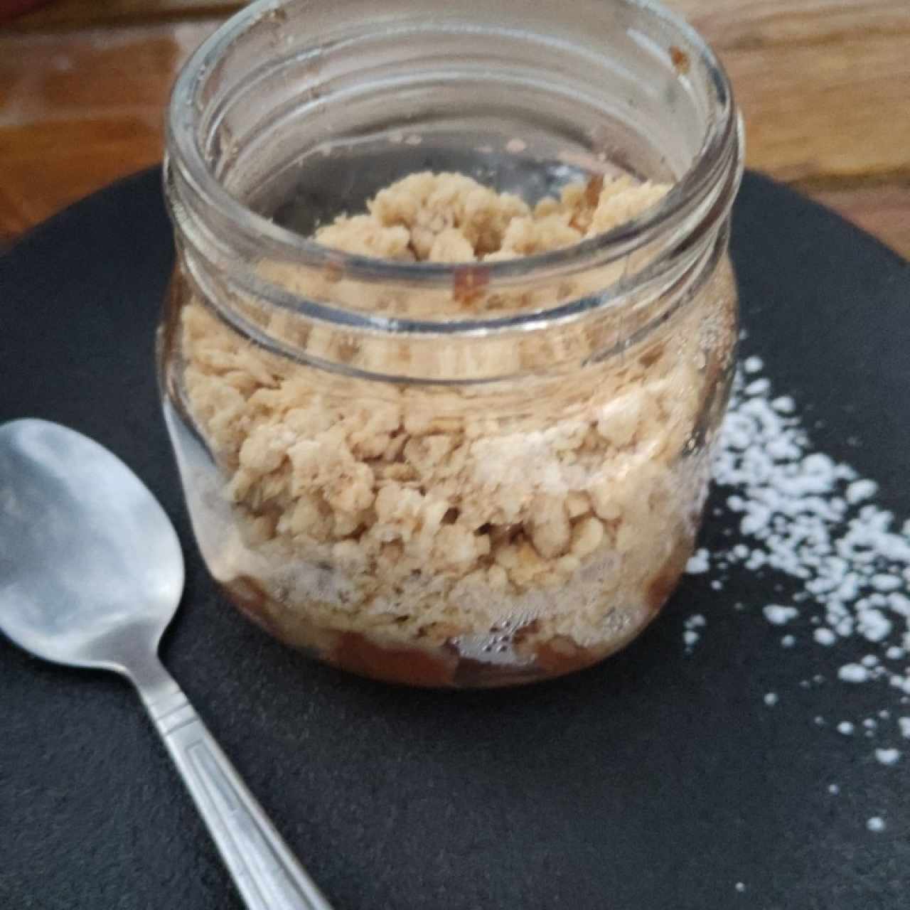 Dulce de manzana con granola