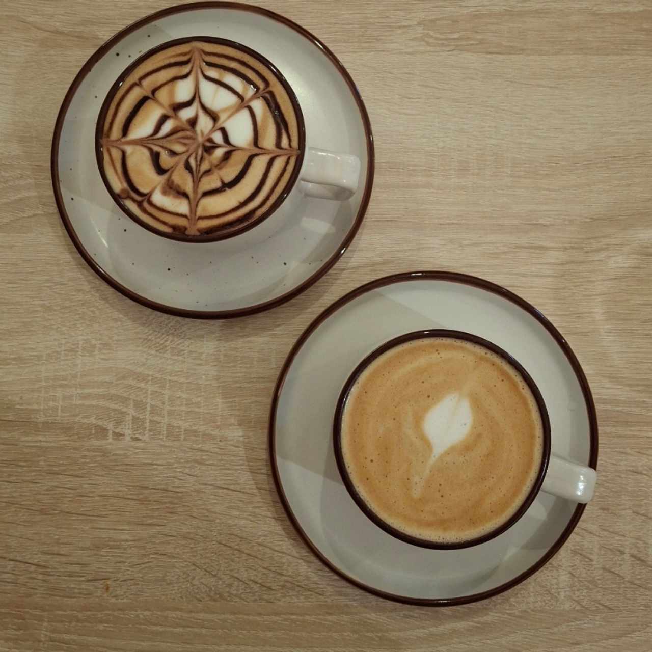 Mocaccino y Capuchino 