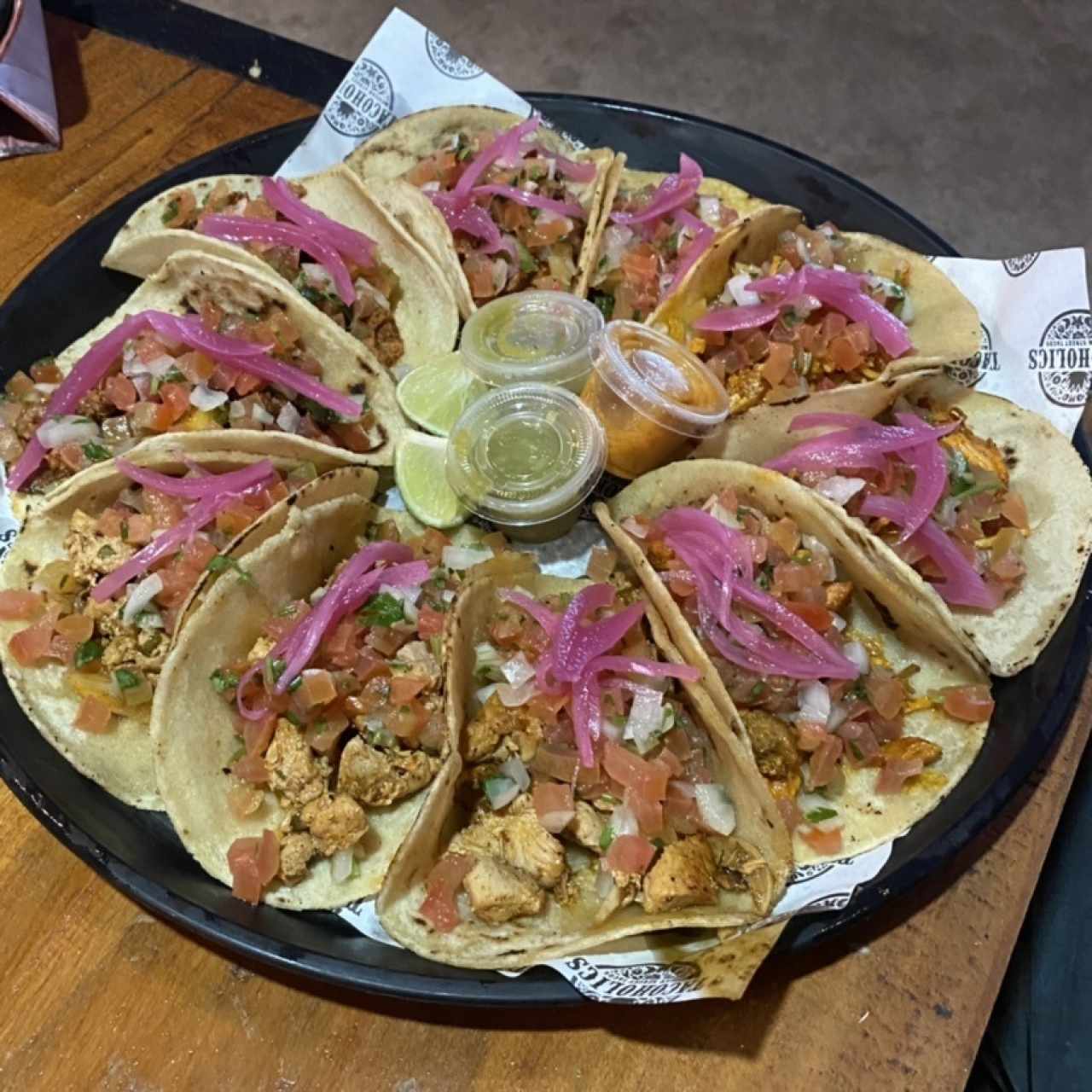 Tacos al pastor, cochinita pibil y pollo