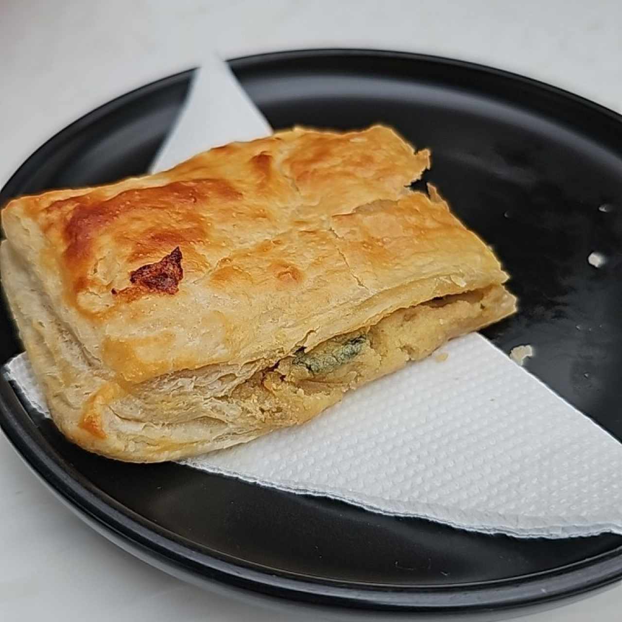 empanada de queso y espinaca