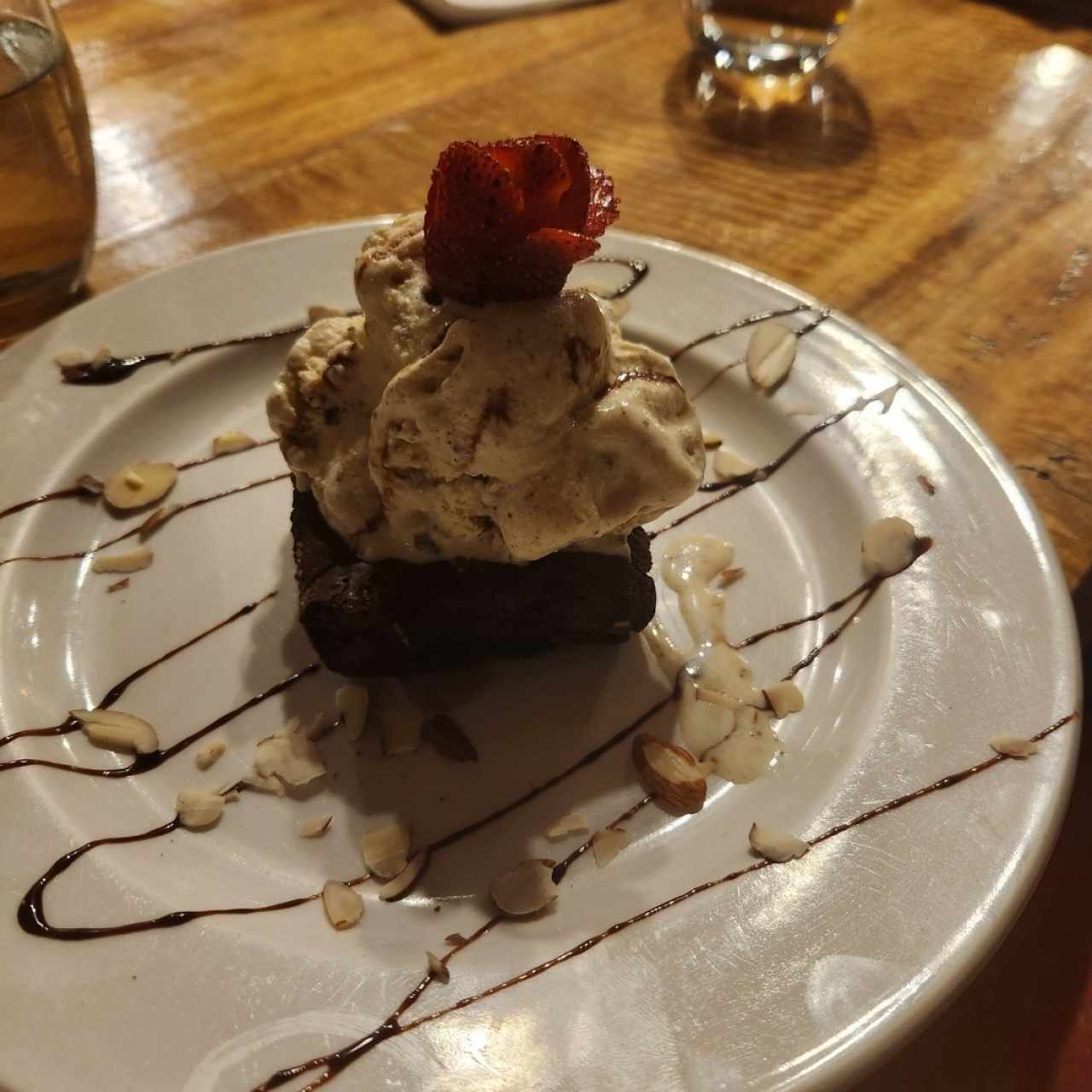 brownie con helado