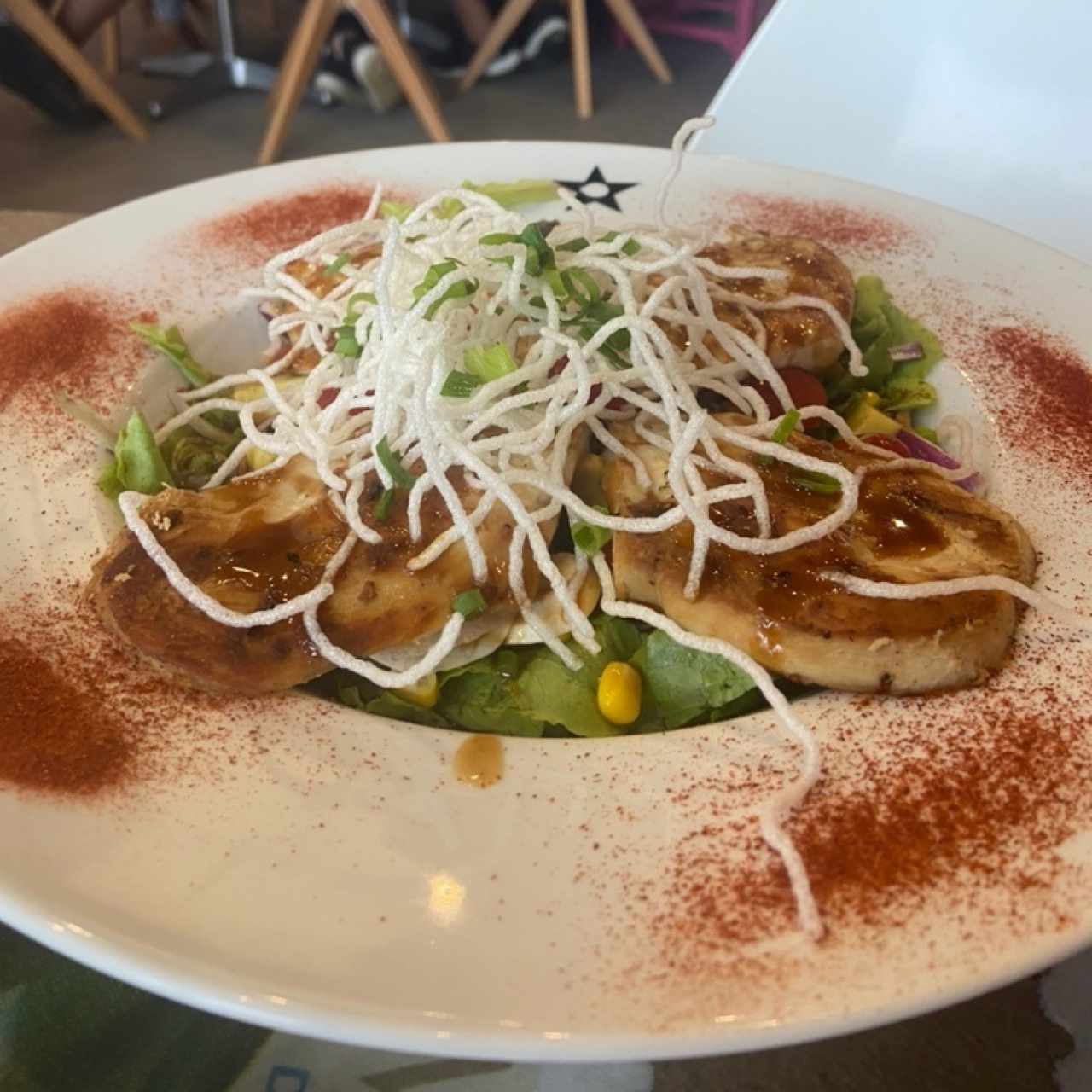 Ensalada de pollo teriyaki 