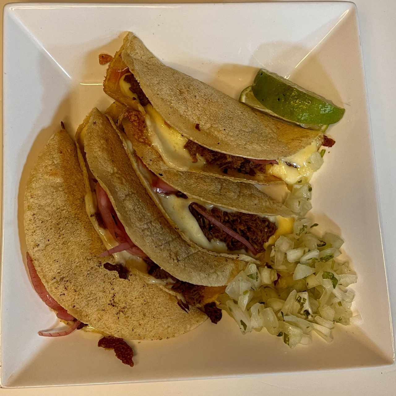 Tacos de Chilorio con queso (4 tacos)