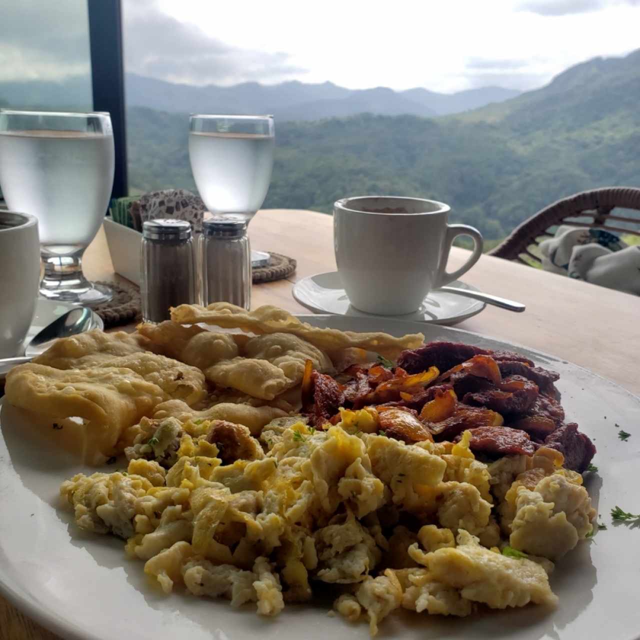 Desayunos - El Típico