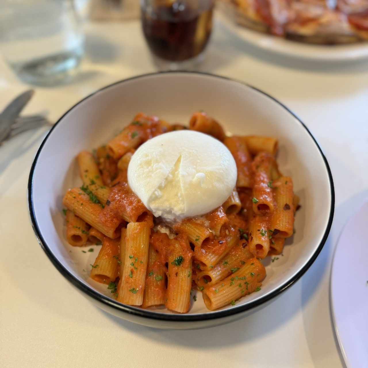 spicy vodka rigatoni e burrata