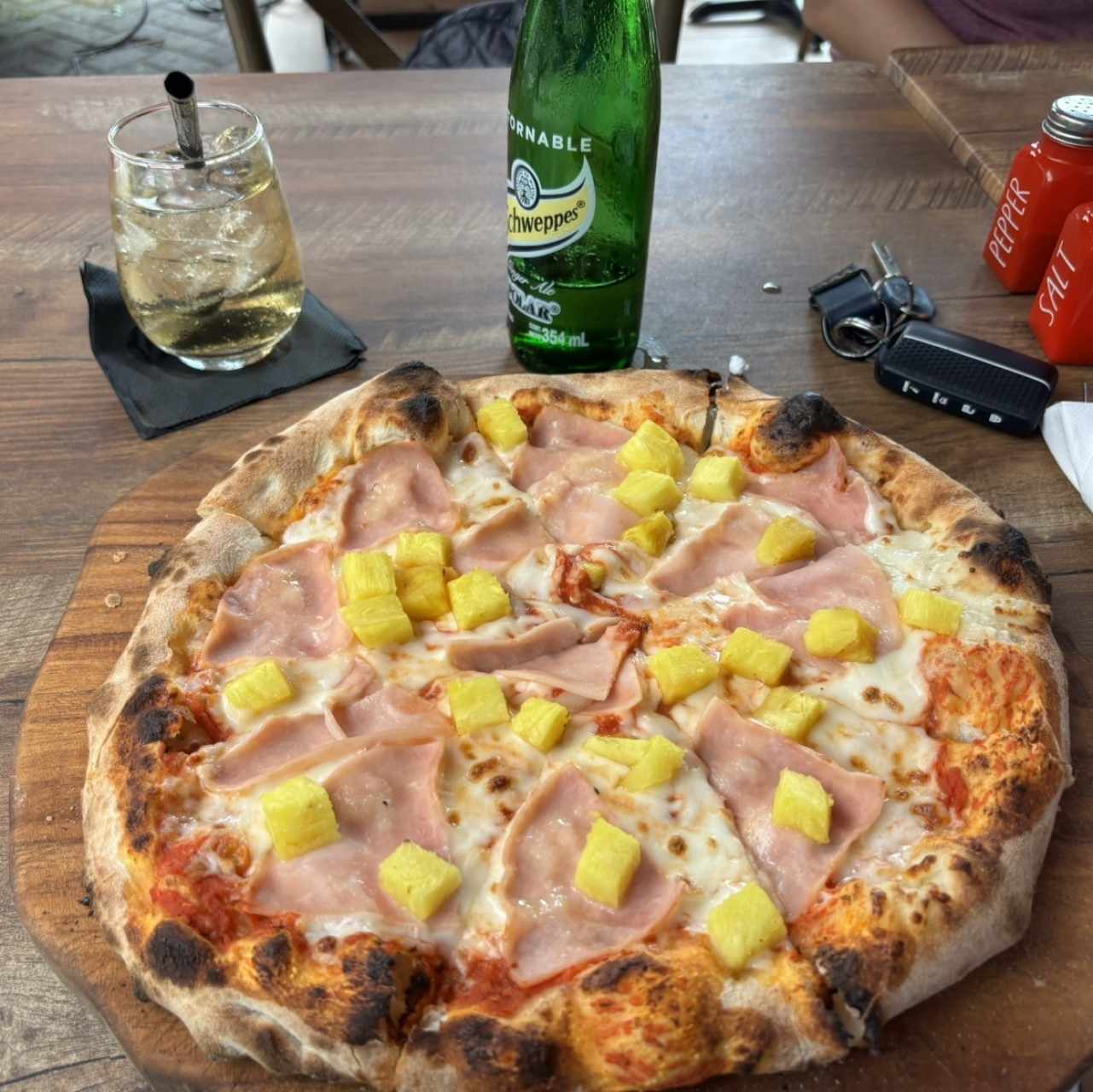 Pizza Napolitana - Hawaiana