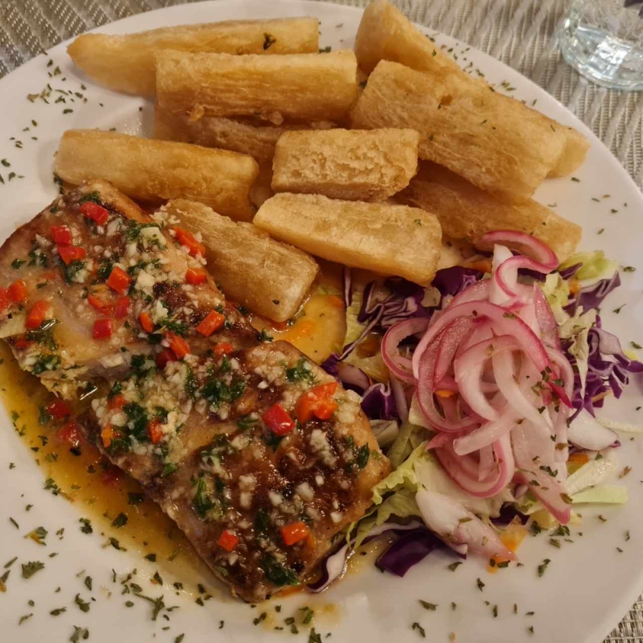 pescado al ajillo