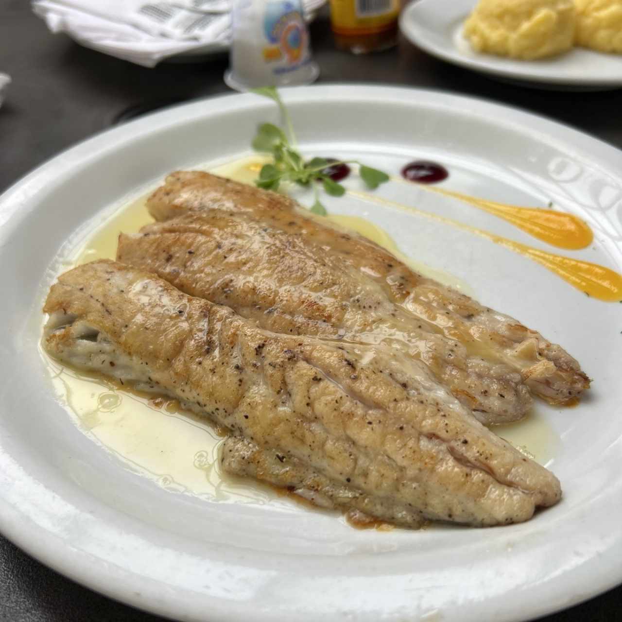 Corvina a la plancha / apanado / limón