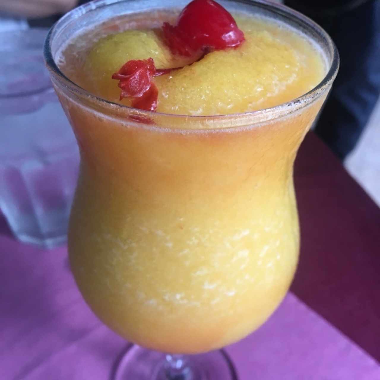 Coctel frappe de maracuyá