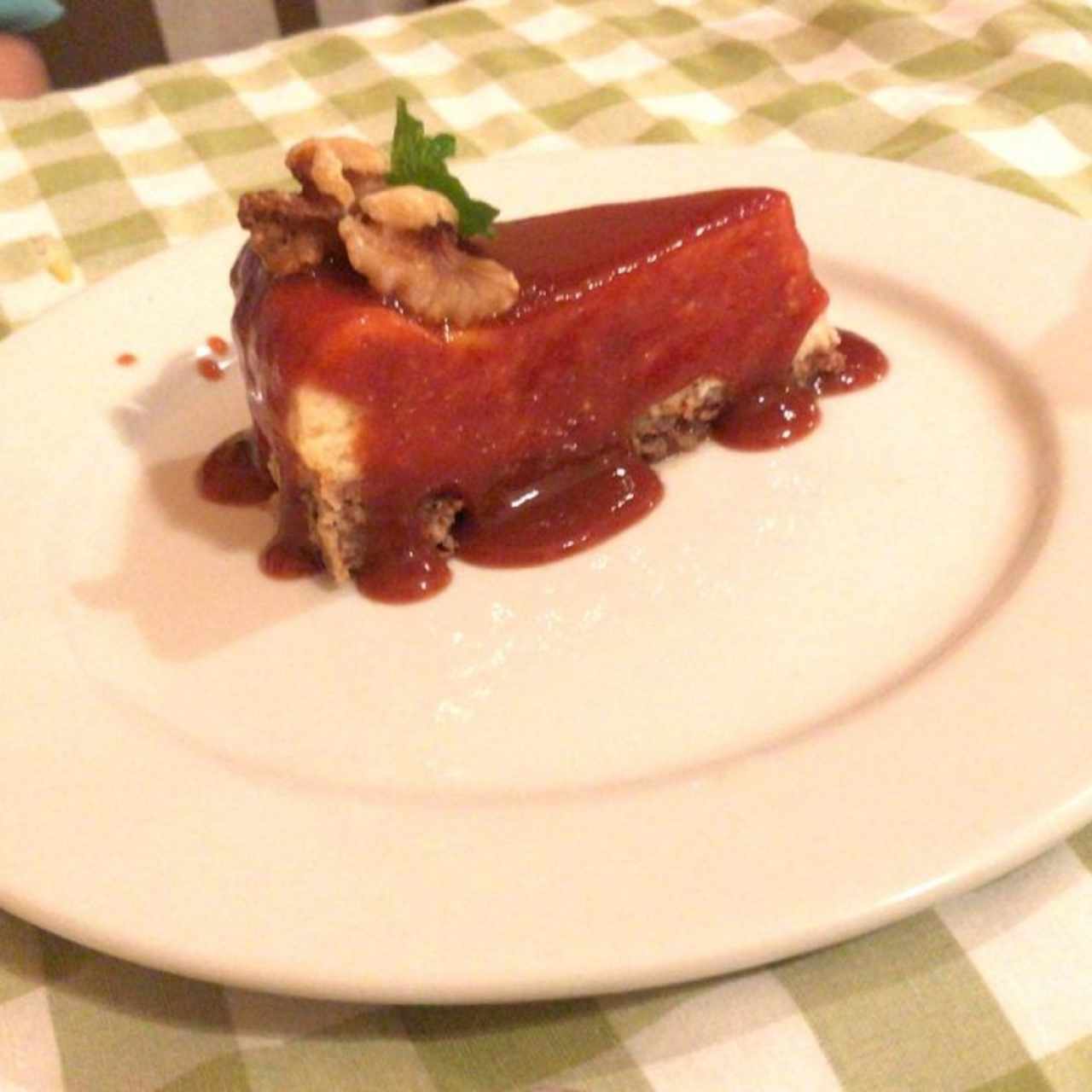 cheesecake en salsa de guayaba 