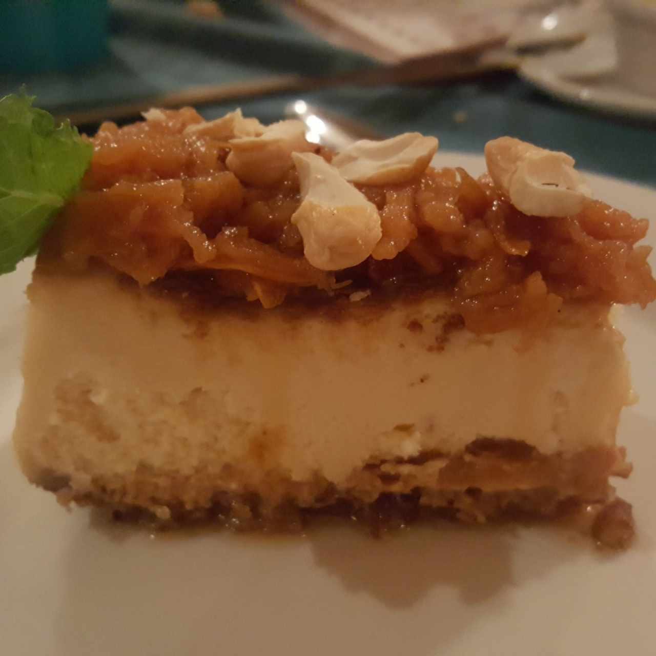 cheesecake con compota de marañon