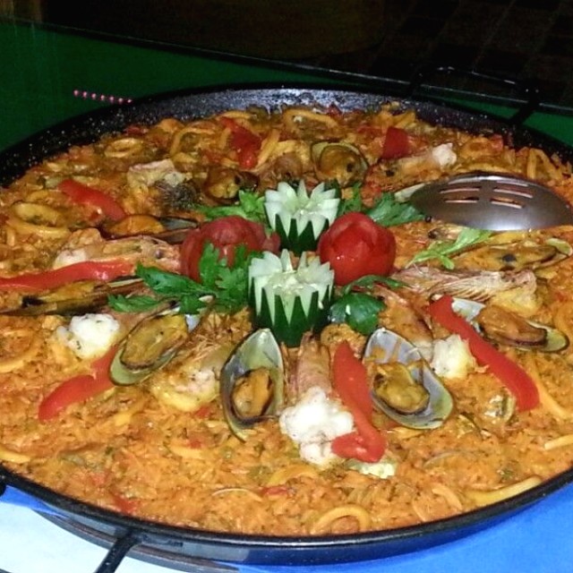 Paella marinera