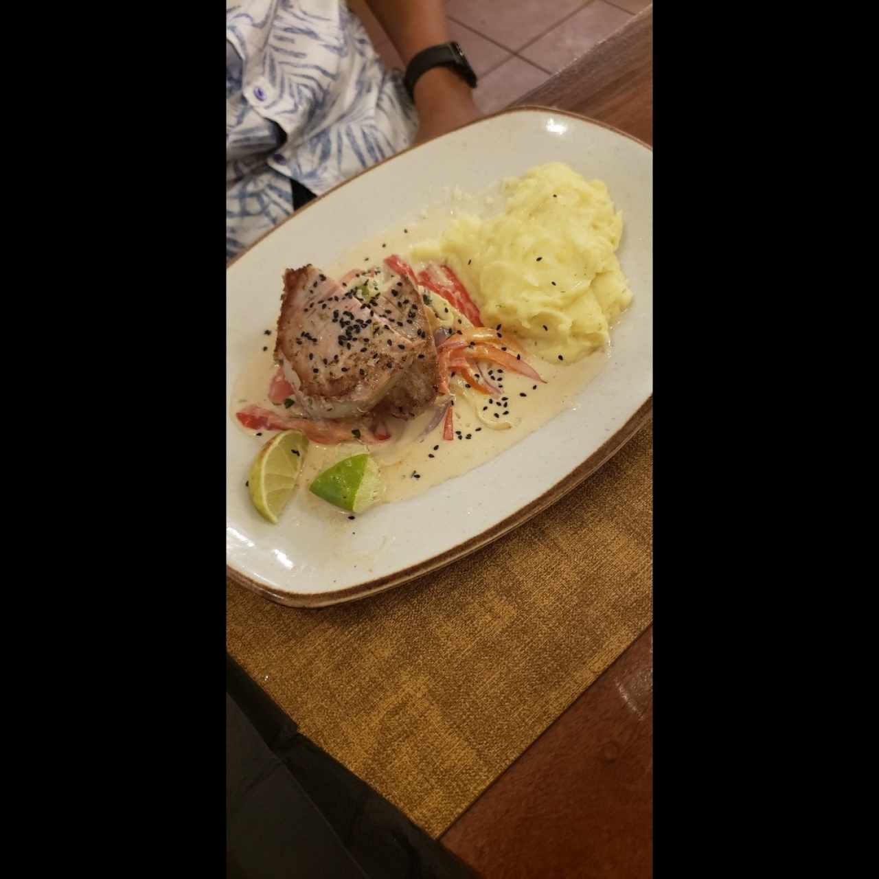 PLATOS FUERTES - ATÚN CARIBEÑO