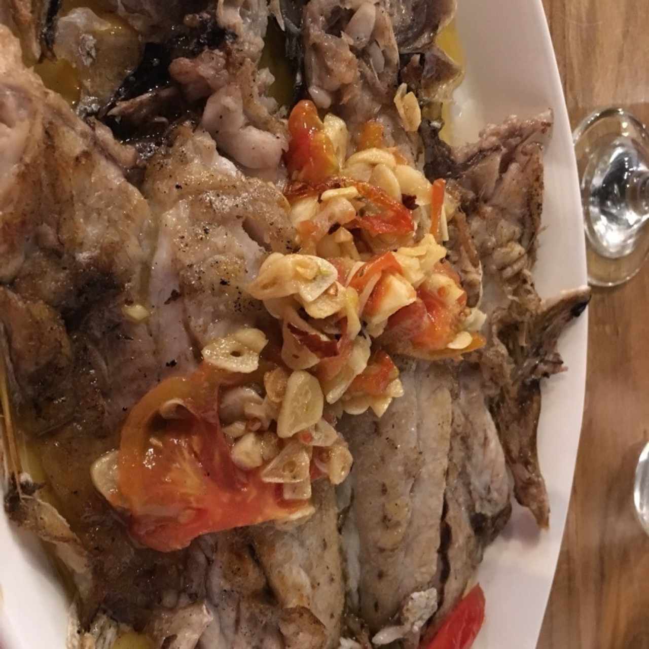 corvina a la espalda