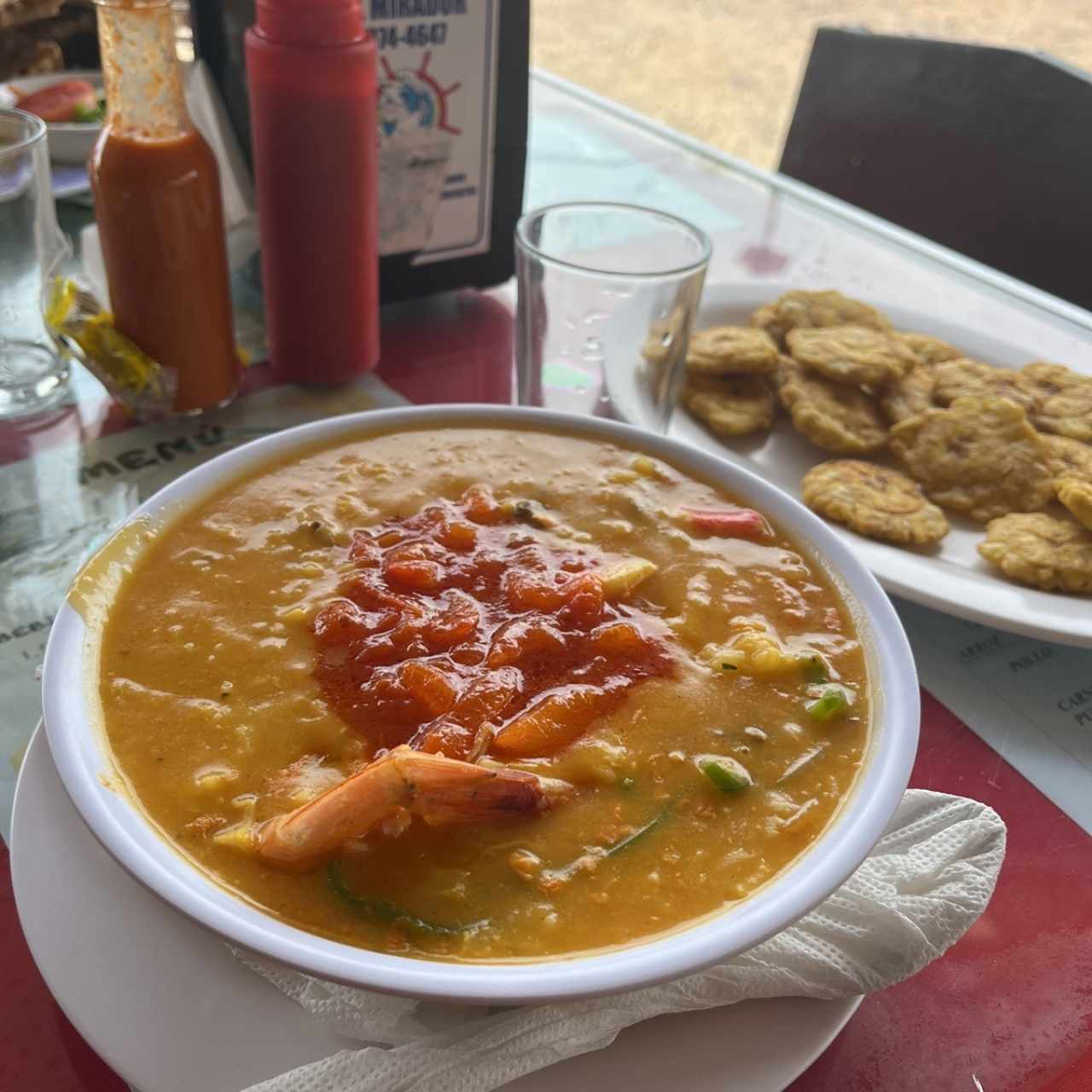 SOPA o GUACHO de (Mariscos o Camarón)