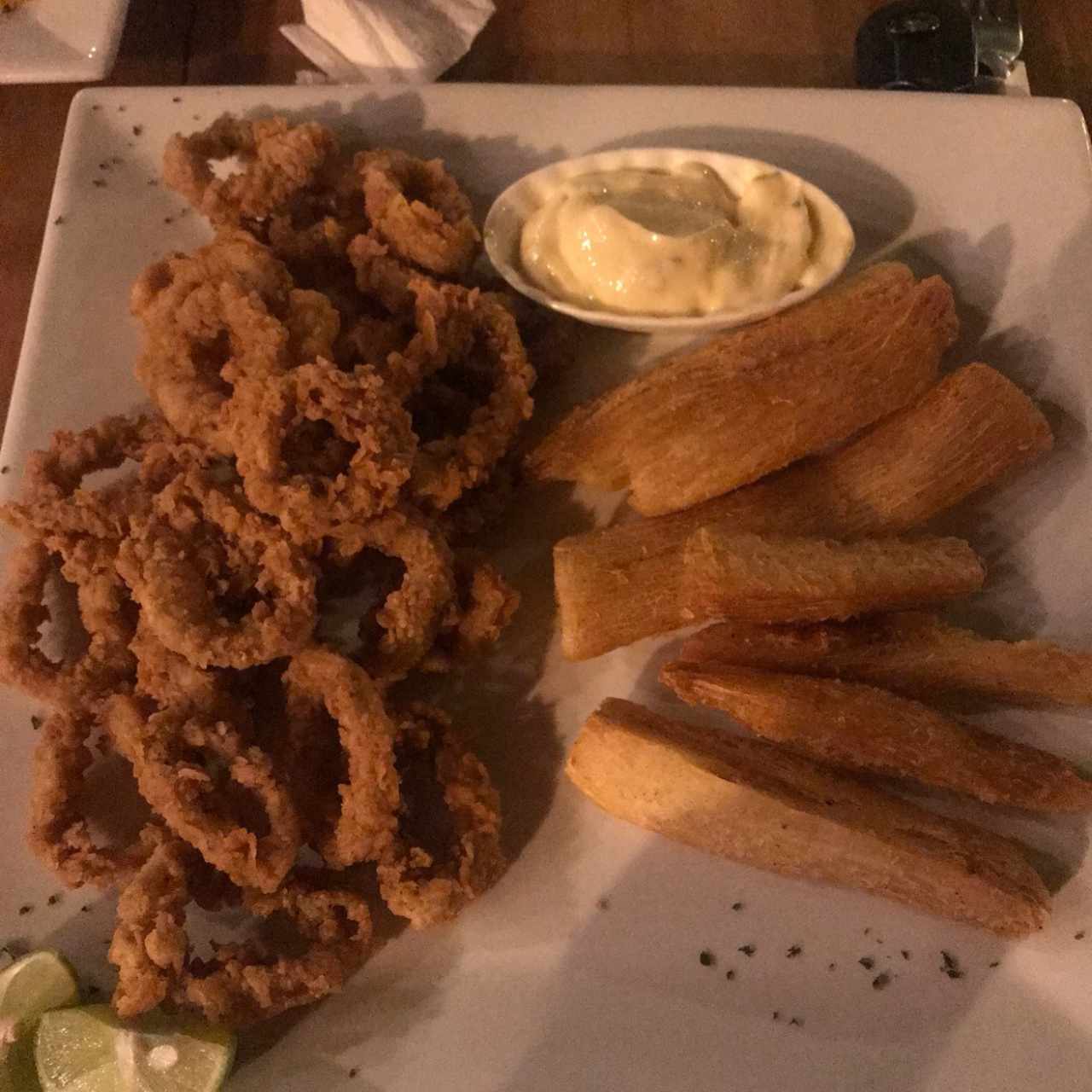 Anillos de Calamar con Yuca Frita