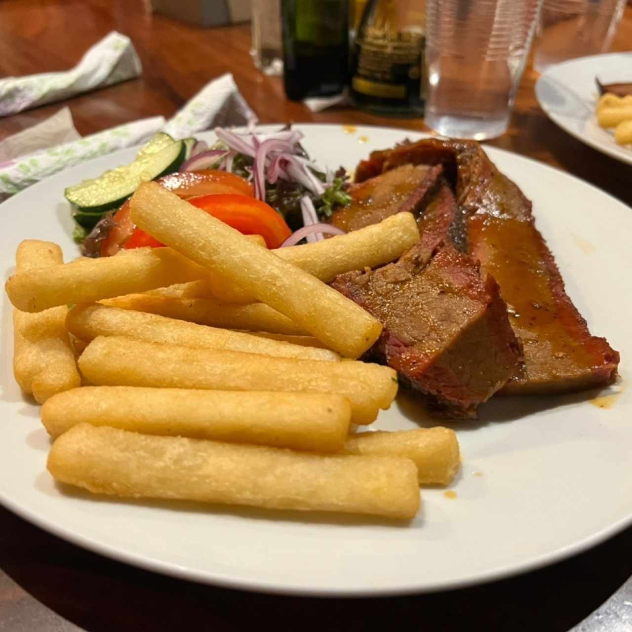 Brisket con Yuca Frita