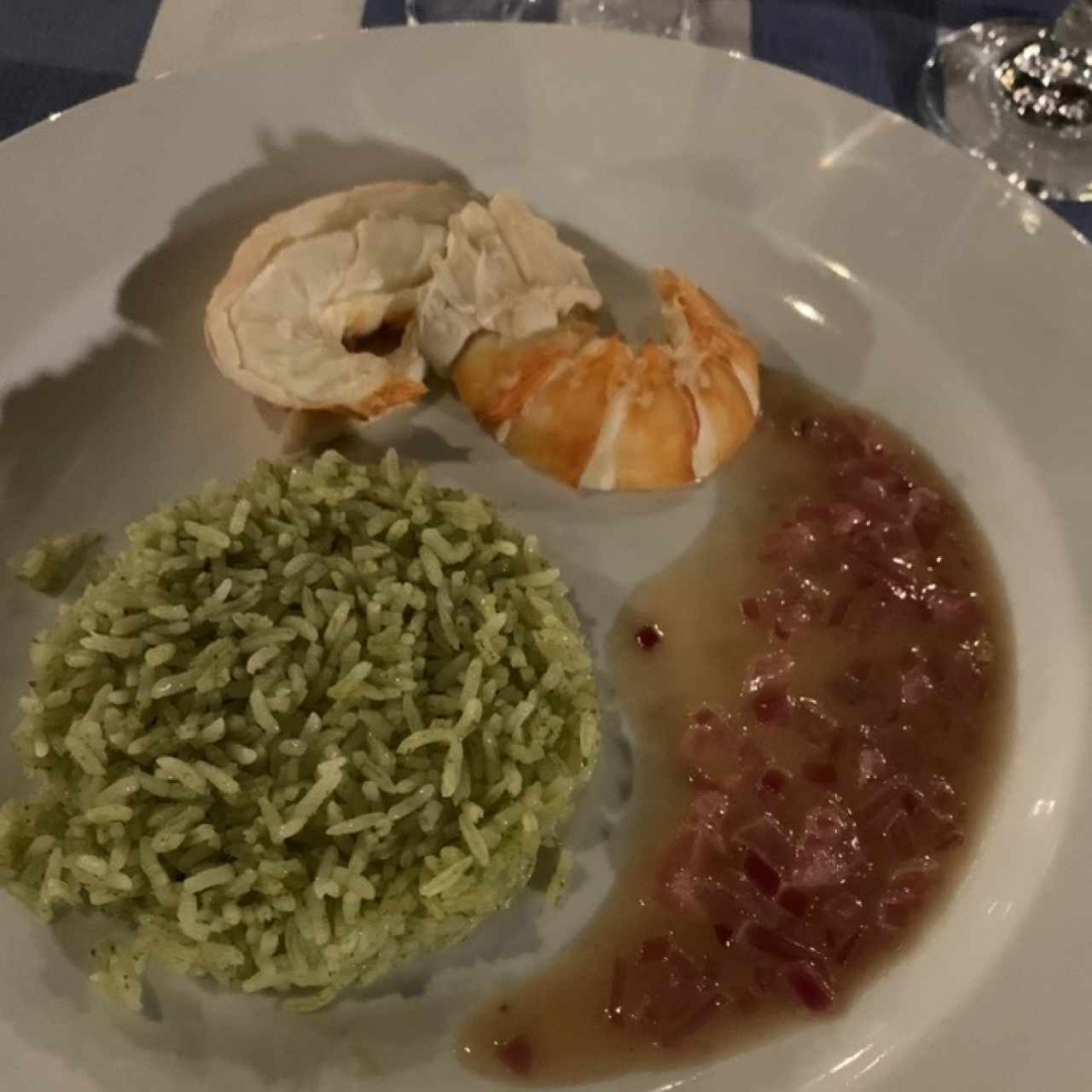 Langosta al vapor con arroz verde