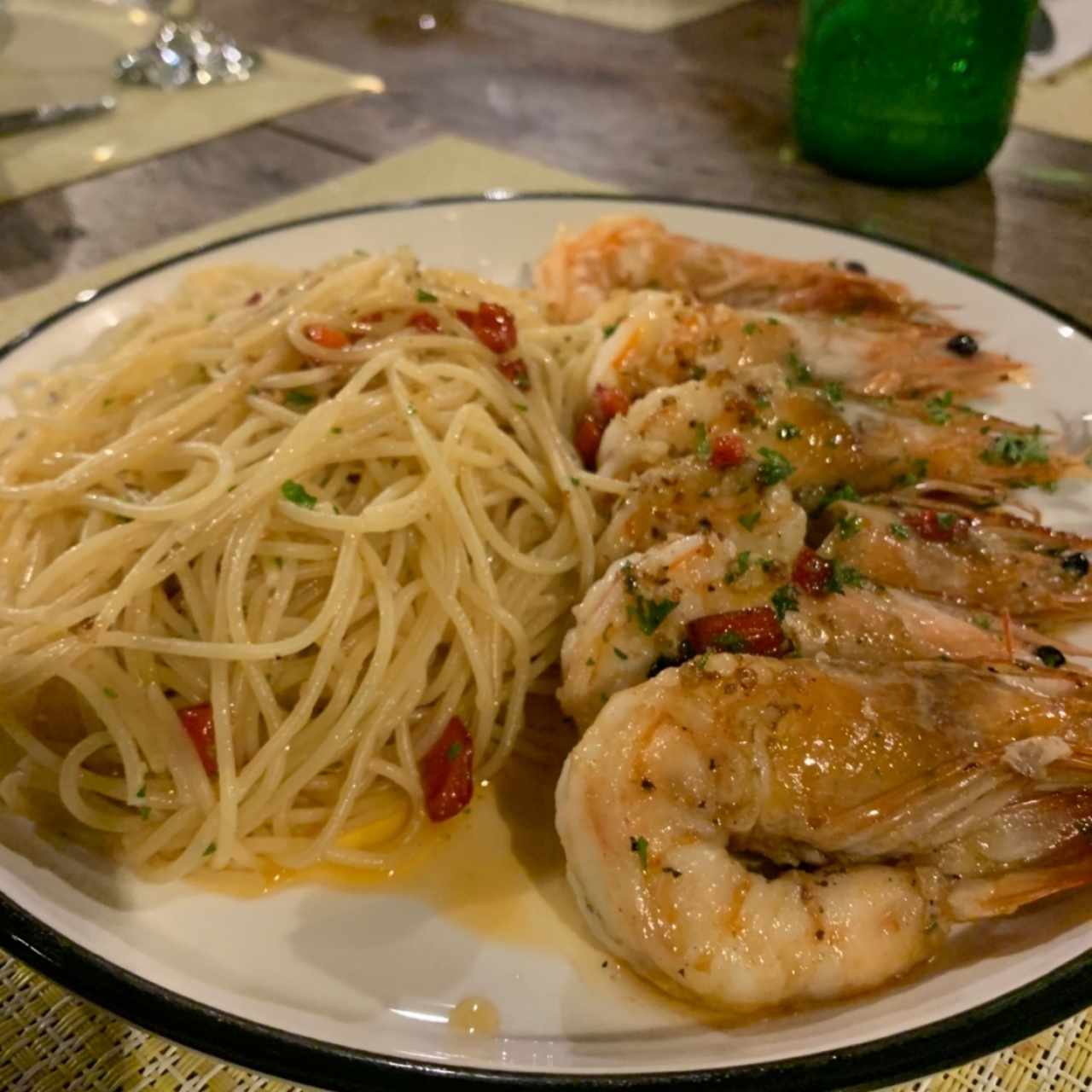 Langostinos al Ajillo con pasta al óleo 