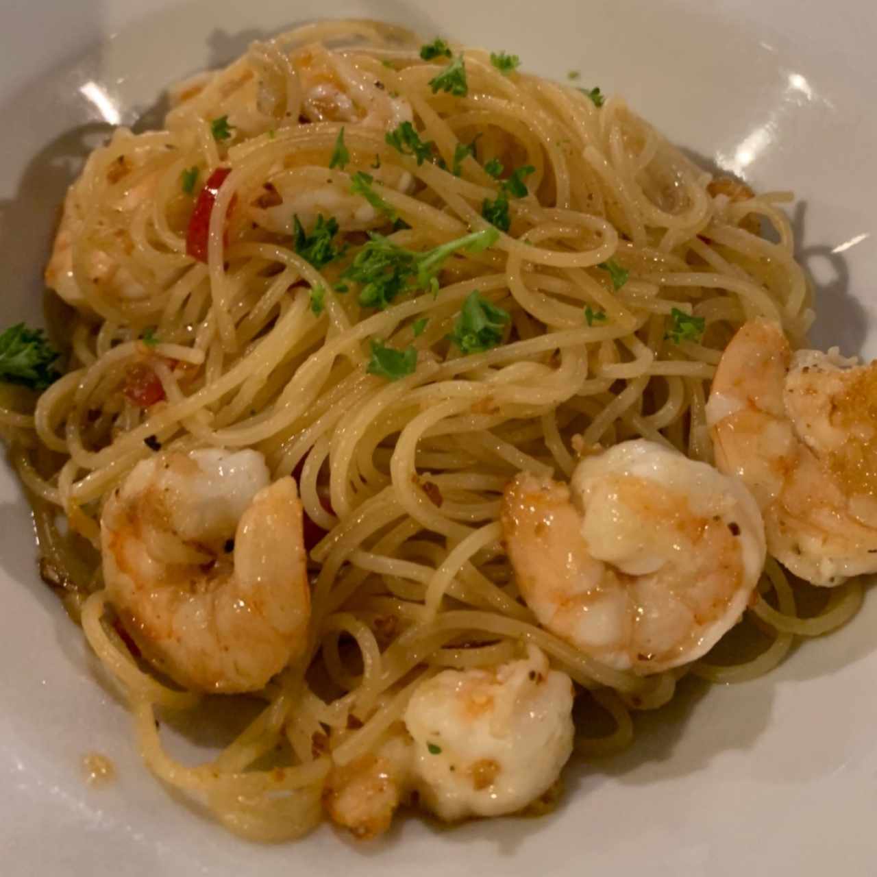 Pasta con Camarones al òleo 