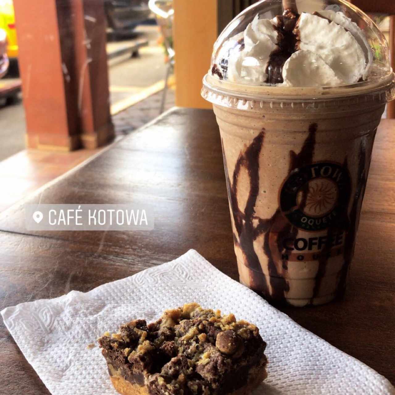 Frappé de Mocha y un Choco coco