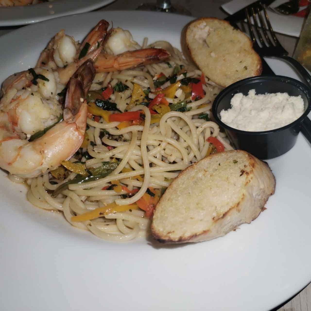 Spagetti con camarones