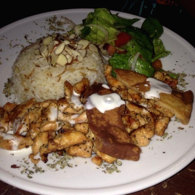 Shawarma de pollo con arroz libanes