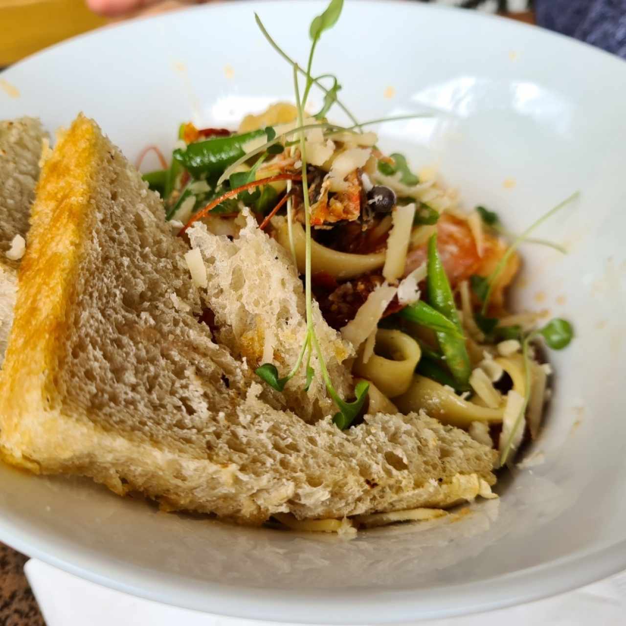 Fetuccini con langostinos al olio