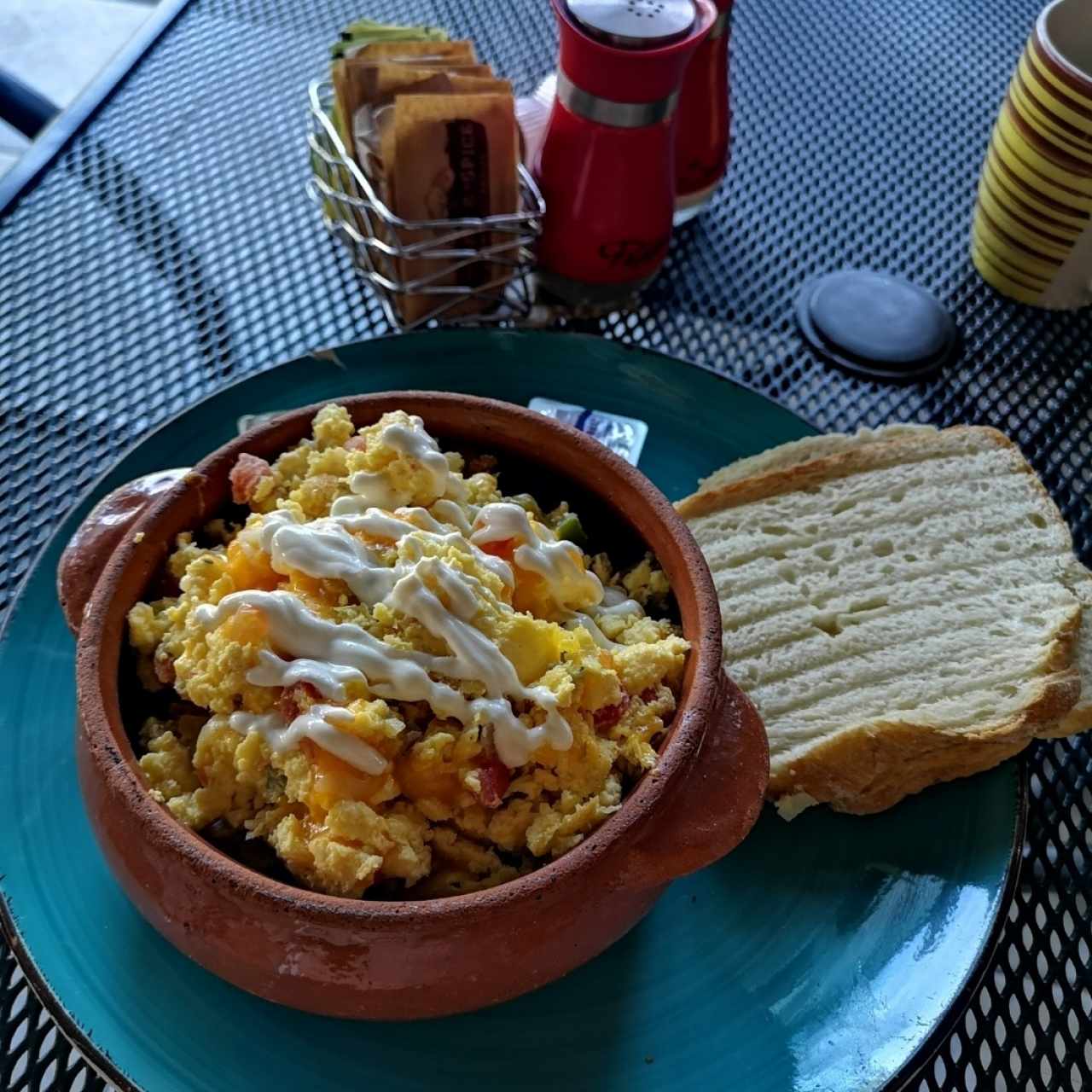 Olé scrambled bowl