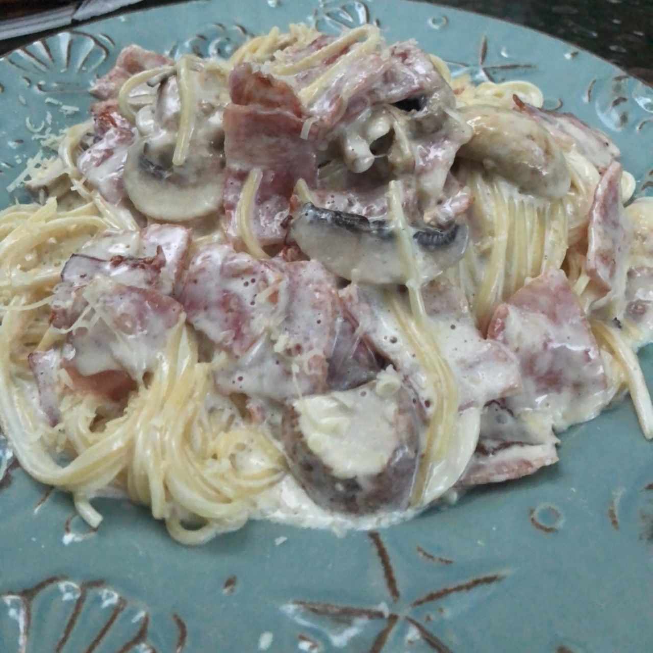 spaguettis con hongo y jamon