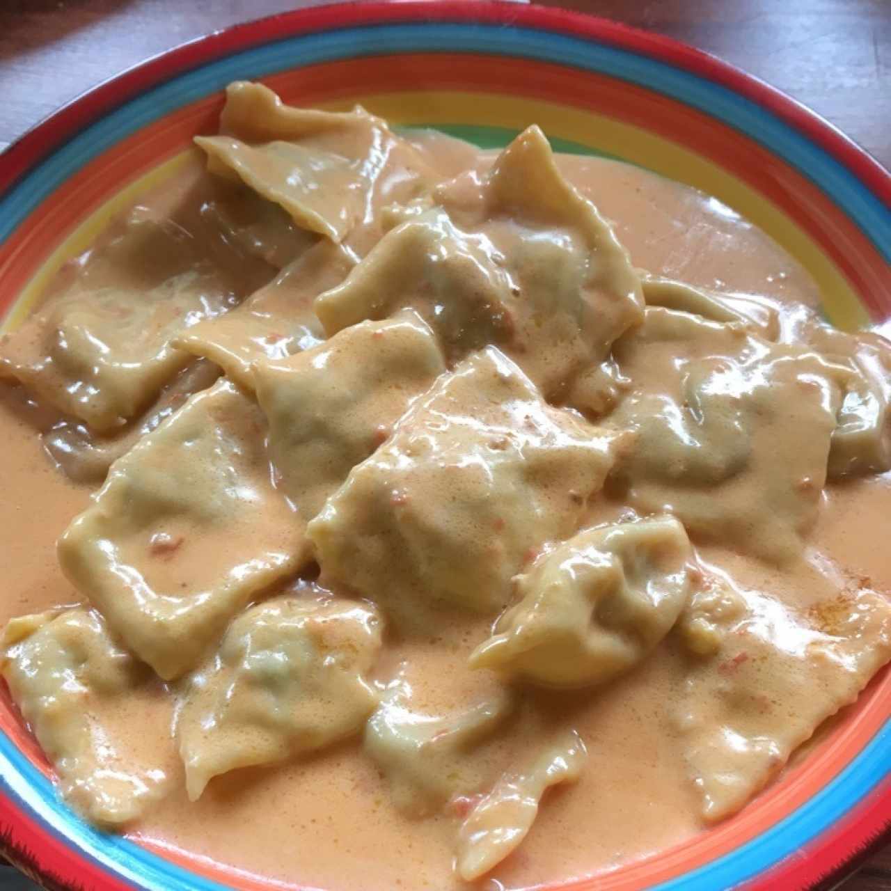 Raviollis en Salsa Rosada