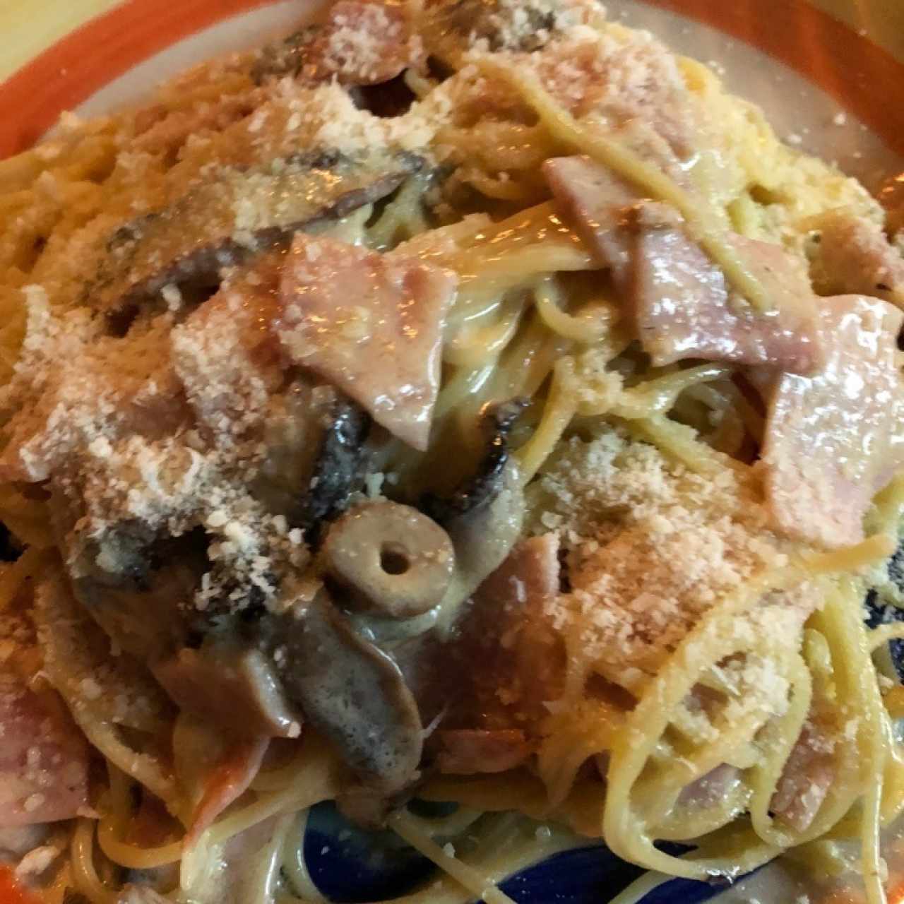 la pasta boscaiola SIN toucino (no lo trnian)!