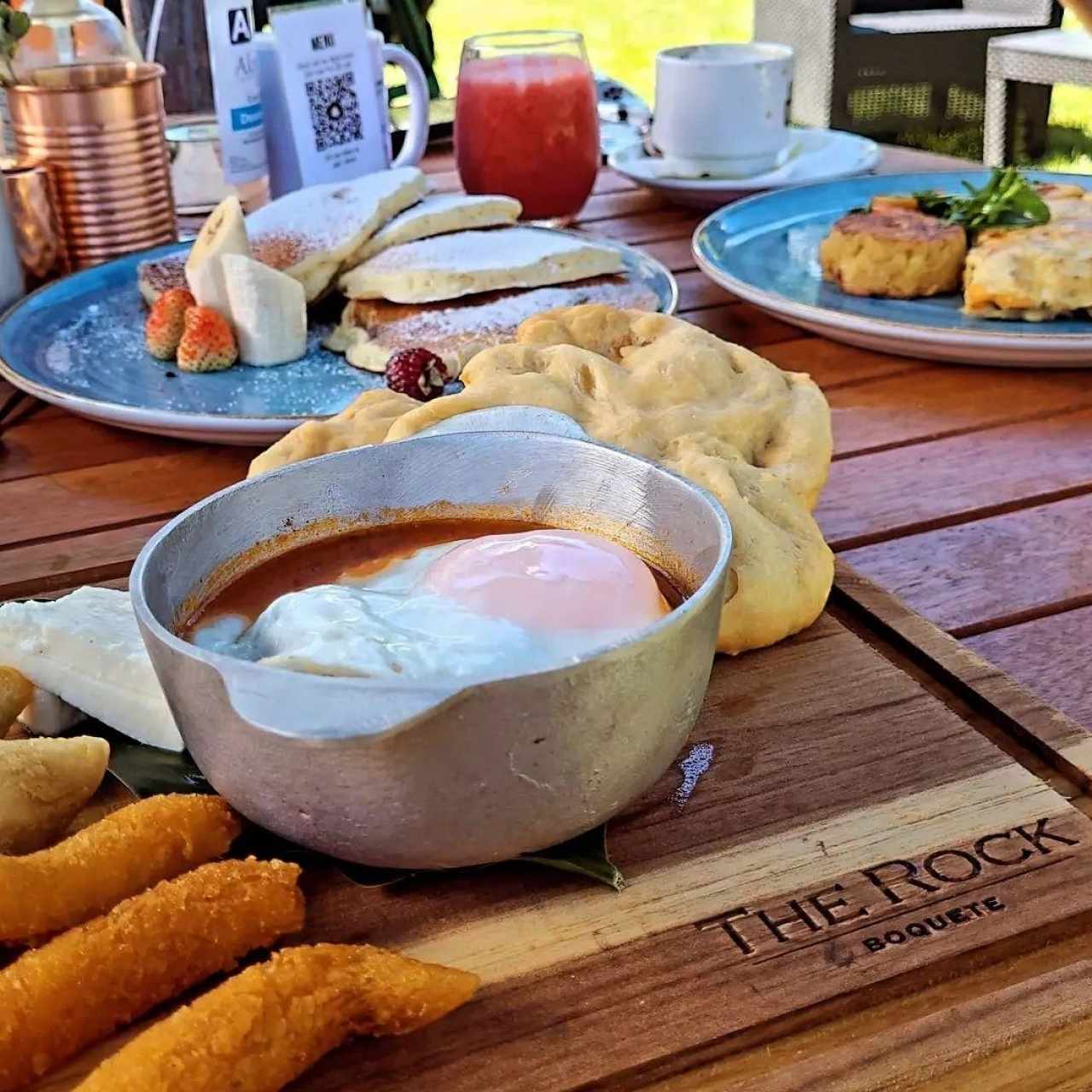 Bandeja Panameña, Open barra de Pancakes, Omelleta