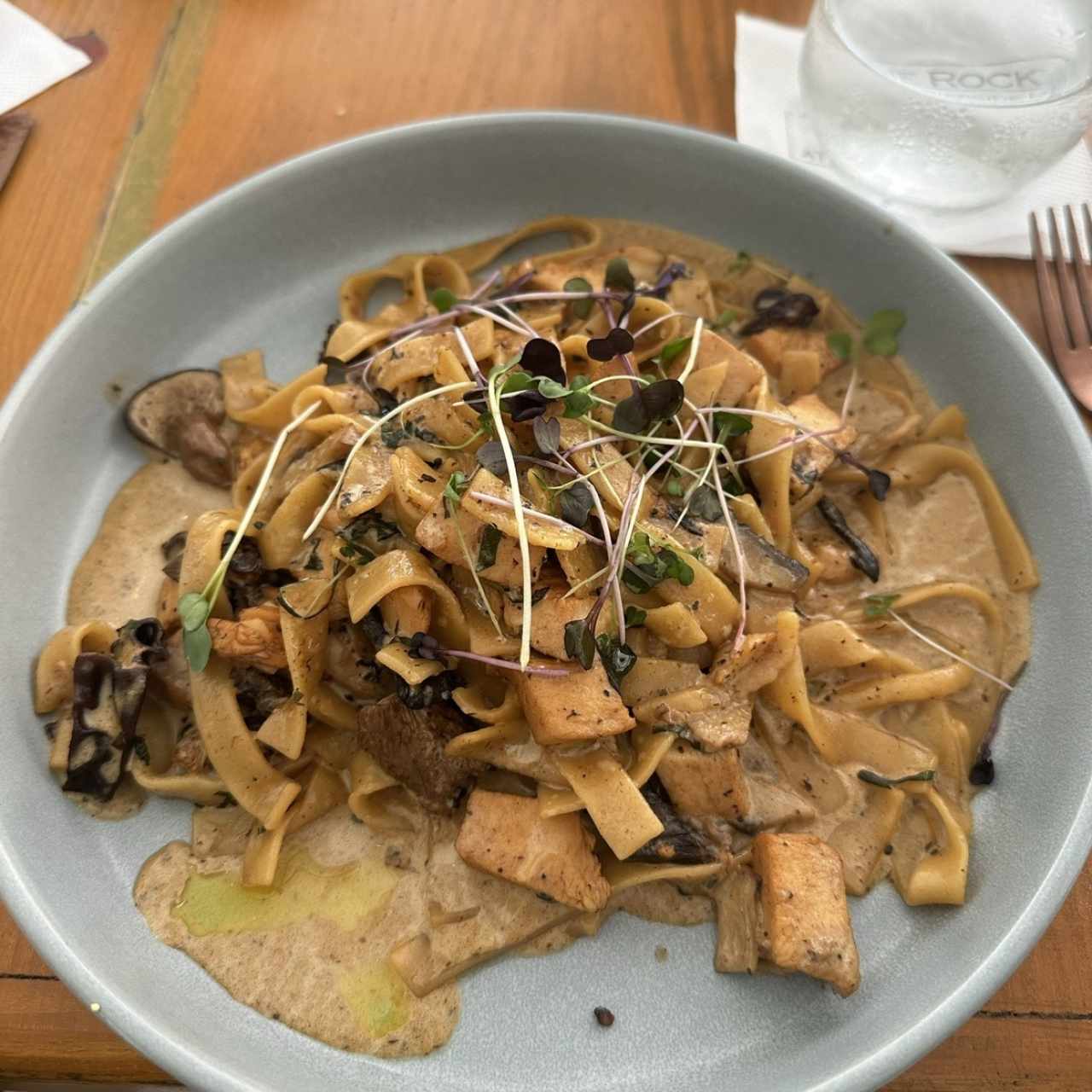 Fettuccine De Pollo Trufado