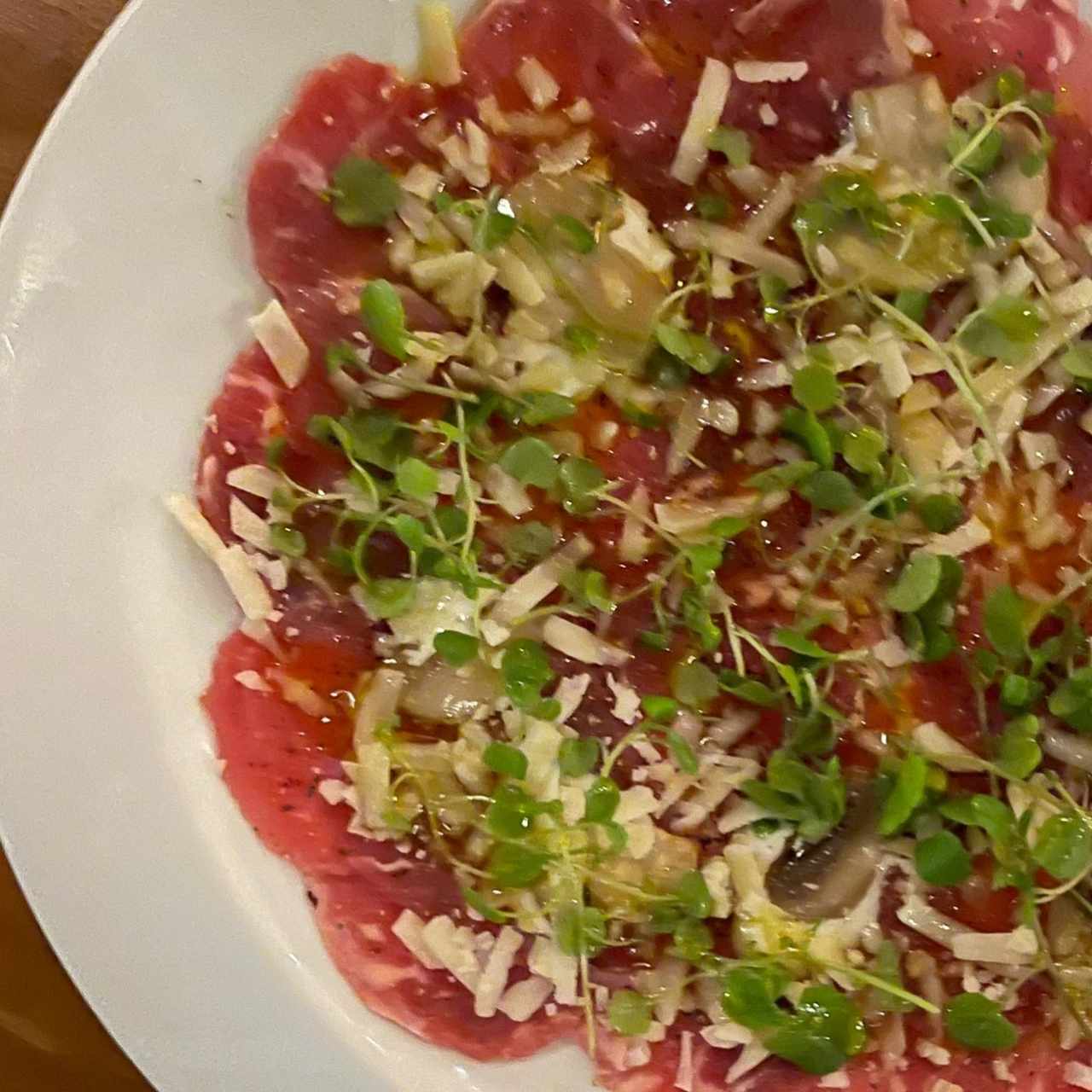 Carpaccio de Res