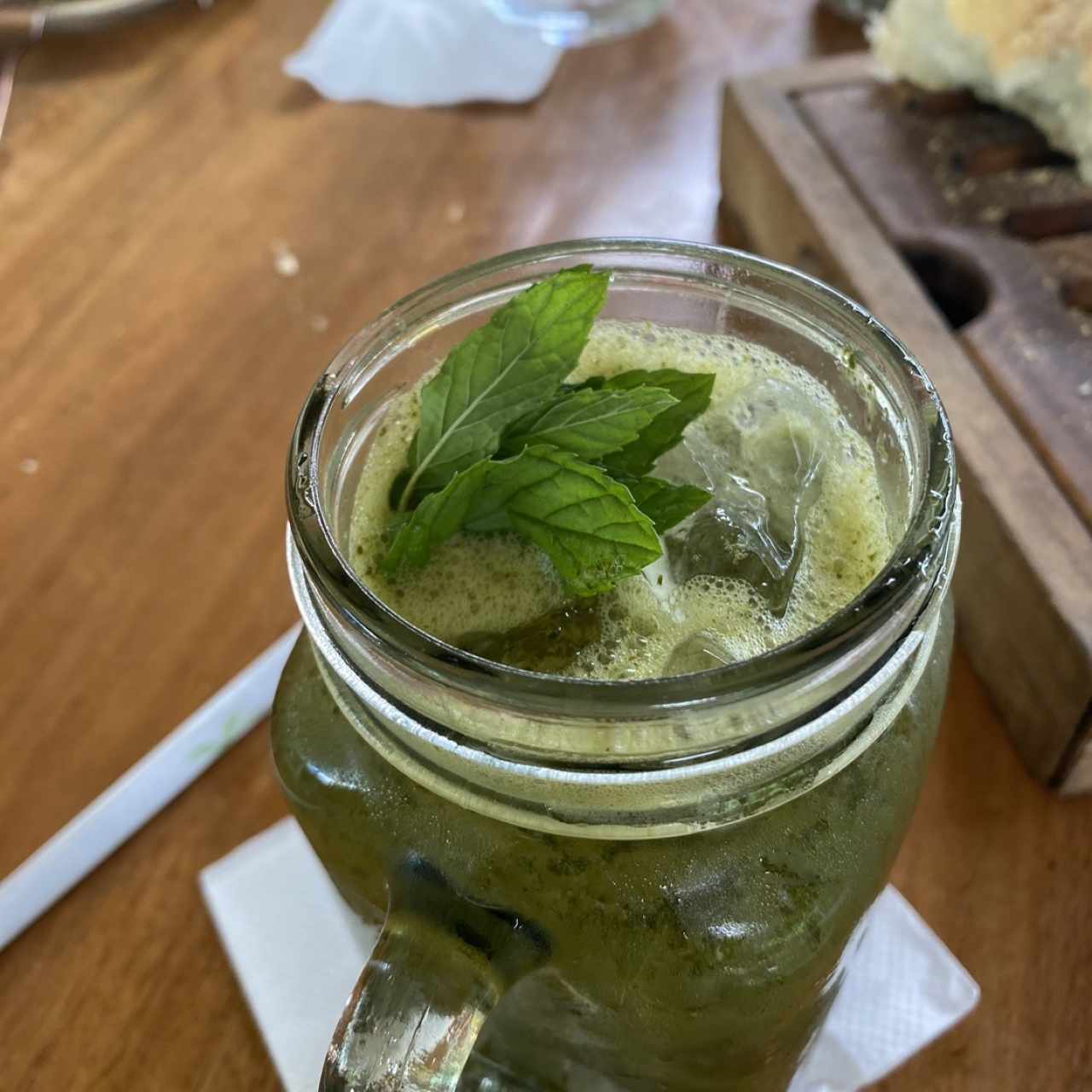 Limonada con hierba buena!